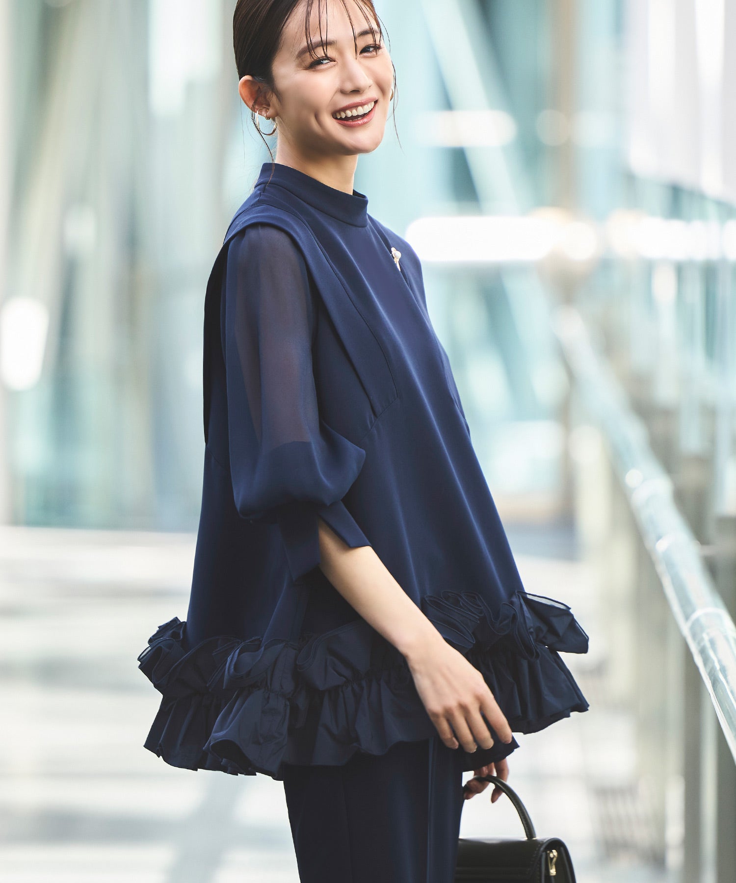 RUIRUE BOUTIQUE 婚禮禮服 結婚典禮 ｜ 彈性 ｜ 褶皺裙擺 薄紗袖 上衣 ＆ 褲子 套裝 ｜ 畢業典禮 儀式 办公休閒 美腿 媽媽套裝