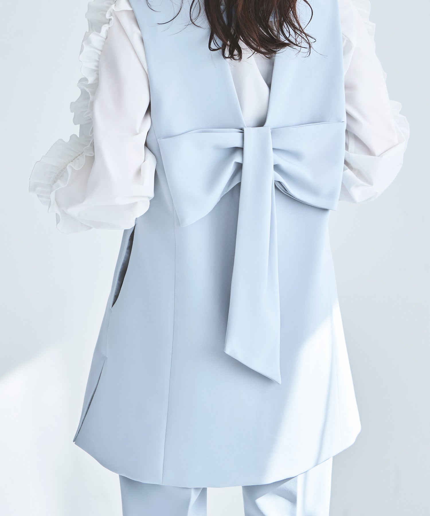 ルイルエブティック RUIRUE BOUTIQUE Vネックバックリボンジレ＆テーパードパンツセット（ブラック） 楽天市場】Vネックバックリボンジレ＆テーパードパンツセット