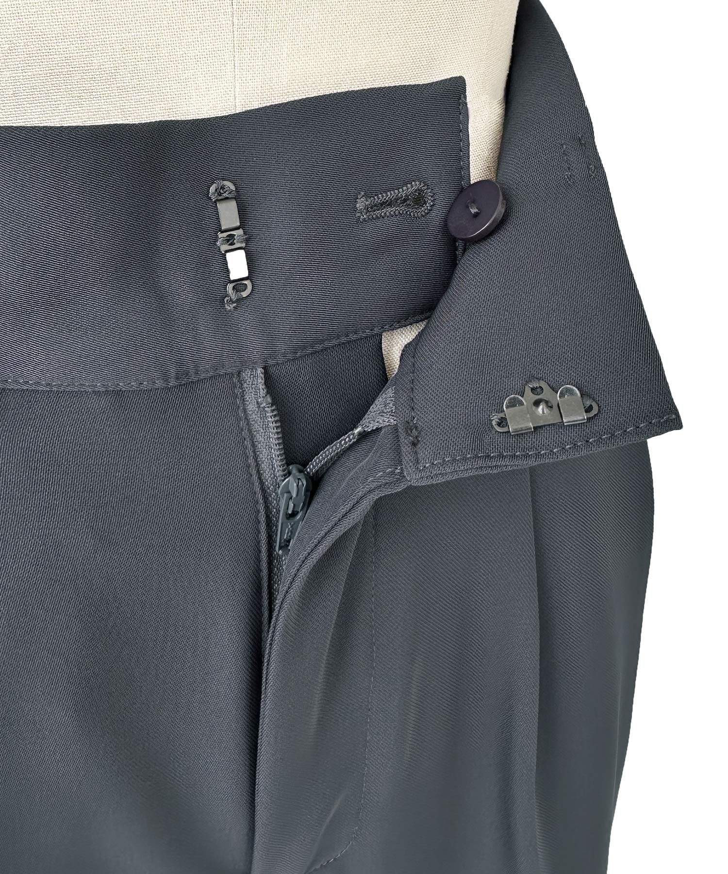 ルイルエブティック RUIRUE BOUTIQUE 洗える ストレッチ オケージョンドレス 結婚式 ｜ 選べるパンツ パール バルーントップス ＆ テーパードパンツ ｜ セレモニー 美脚 ママスーツ パンツドレス （テーパード/ブラック） テーパード/ブラック