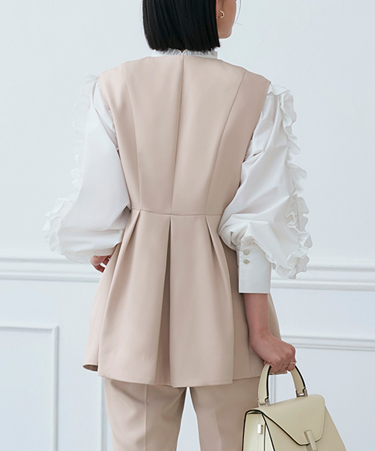 RUIRUE BOUTIQUE Pearl Button Gilet & Slim Straight Pants