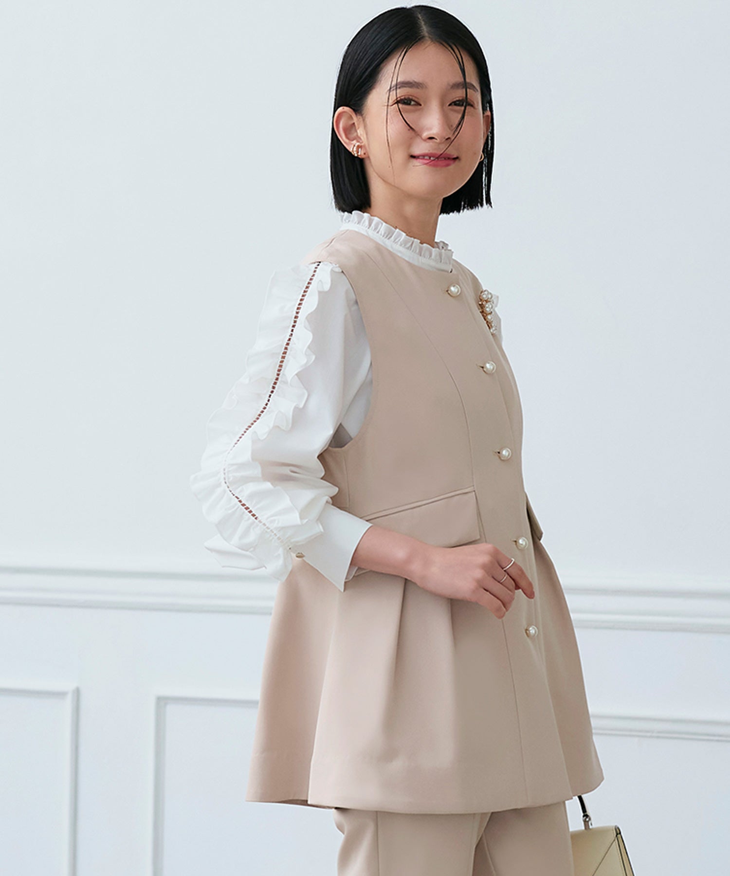 RUIRUE BOUTIQUE Pearl Button Gilet & Slim Straight Pants
