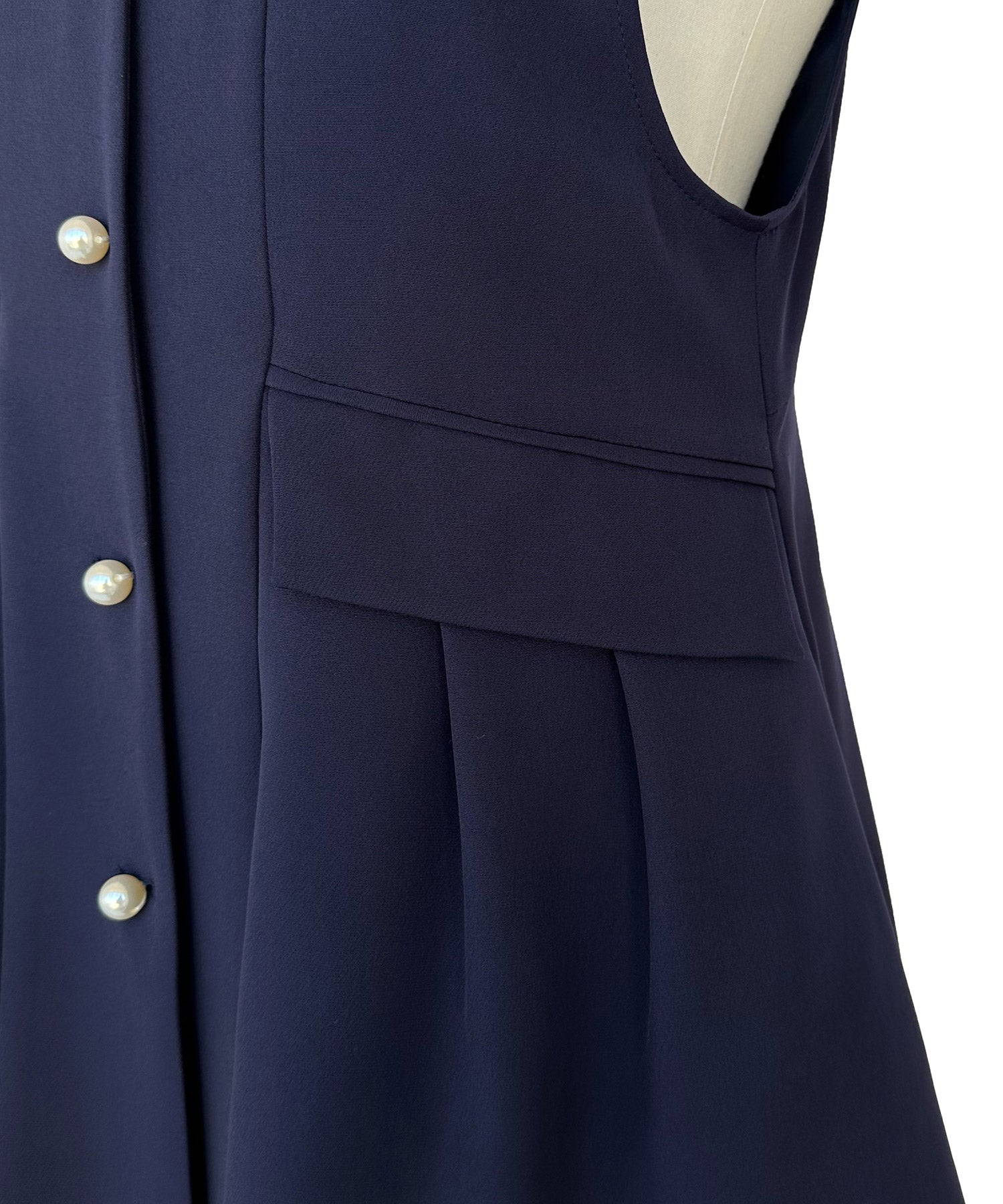 RUIRUE BOUTIQUE Pearl Button Gilet & Slim Straight Pants
