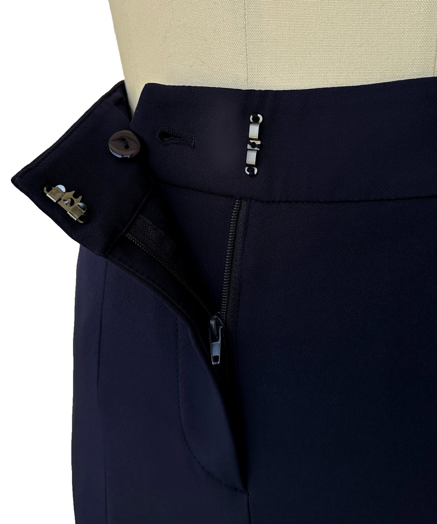 RUIRUE BOUTIQUE Pearl Button Gilet & Slim Straight Pants