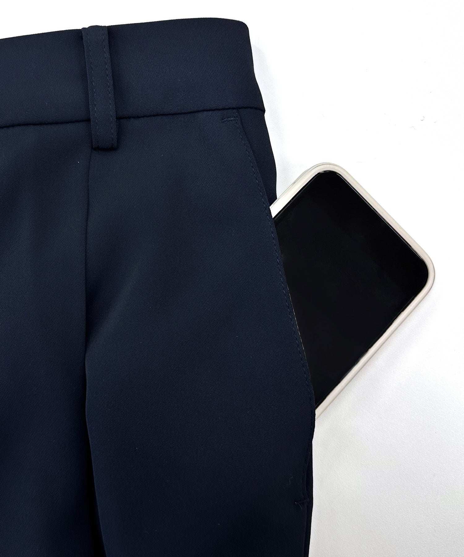 ルイルエブティック RUIRUE BOUTIQUE バックプリーツフレアスリーブトップス＆テーパードパンツセットアップ （ブラック） ブラック