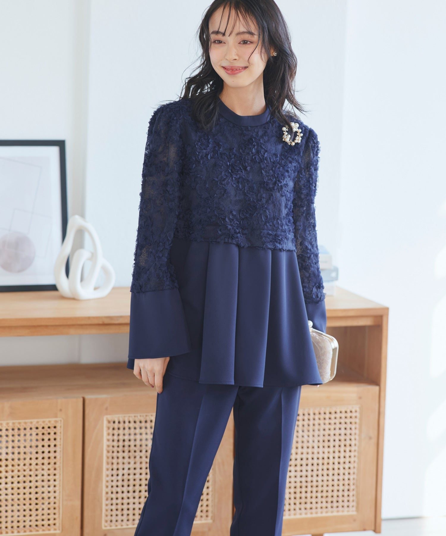 RUIRUE BOUTIQUE 婚禮禮服 彈性 可洗 ｜ 華麗 套裝 禮服 立體蕾絲 上衣 / 錐形褲 ｜ 美腿 伴娘禮服 派對禮服