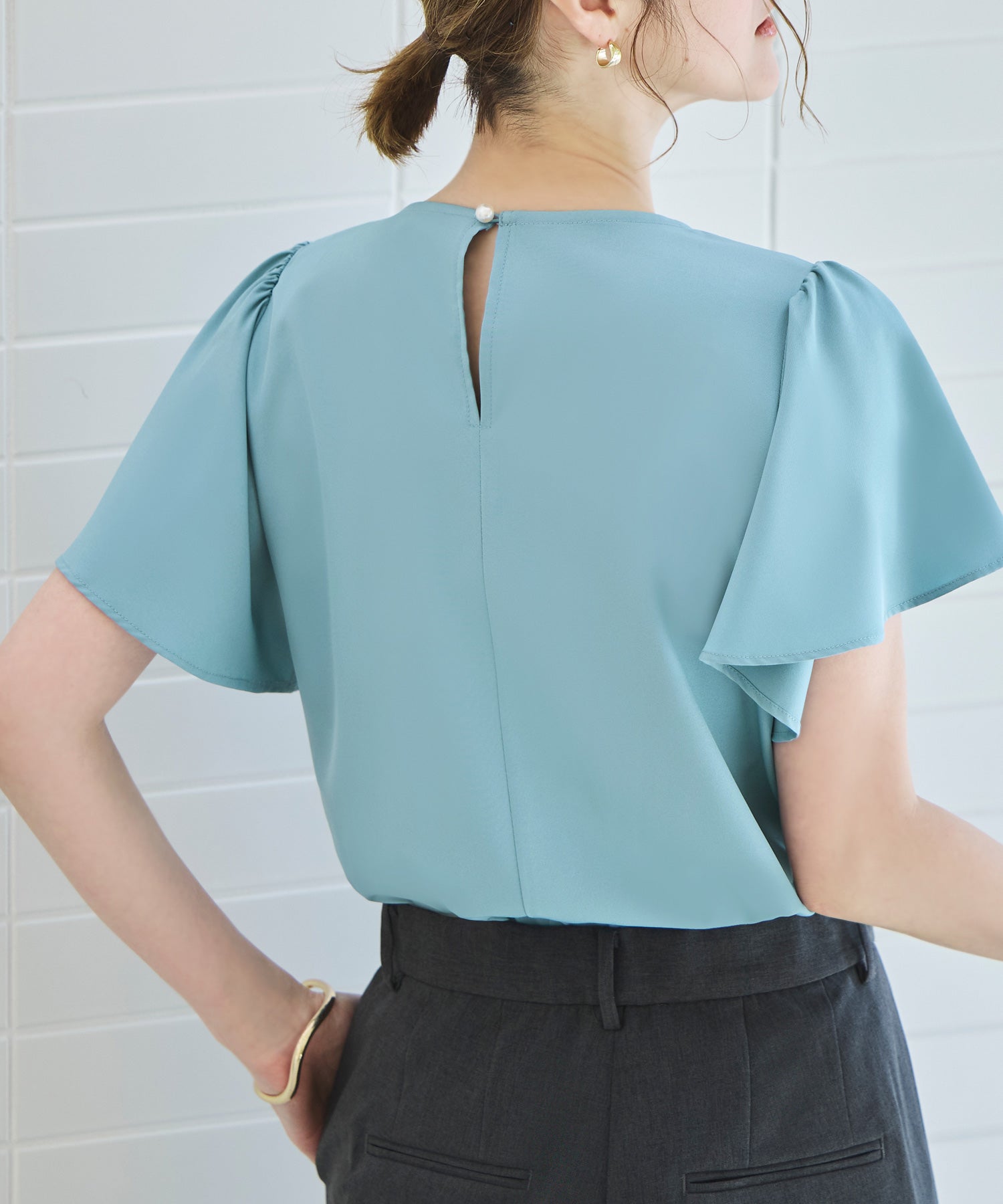 ルイルエブティック RUIRUE BOUTIQUE 【洗える】アシンメトリーフリルブラウス