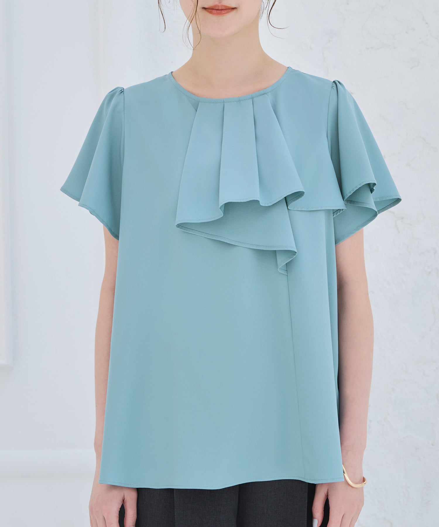 ルイルエブティック RUIRUE BOUTIQUE 【洗える】アシンメトリーフリルブラウス