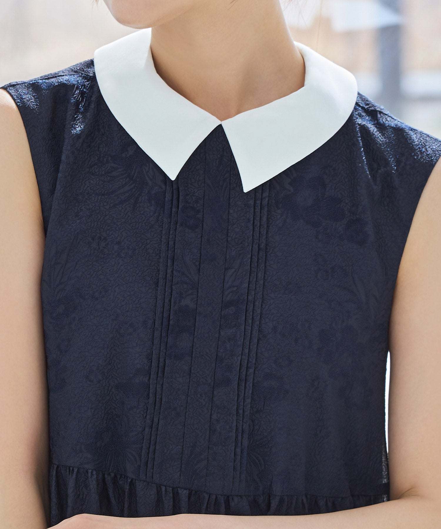 ルイルエブティック RUIRUE BOUTIQUE 襟付きシアージャカードギャザーフレアワンピース （ネイビー） ネイビー