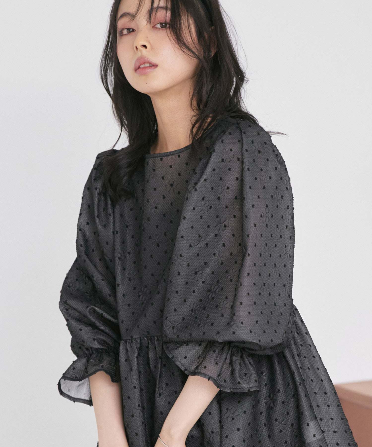 ルイルエブティック RUIRUE BOUTIQUE シアードットジャカードペプラムトップス＆パンツセットアップ （ブラック） ブラック