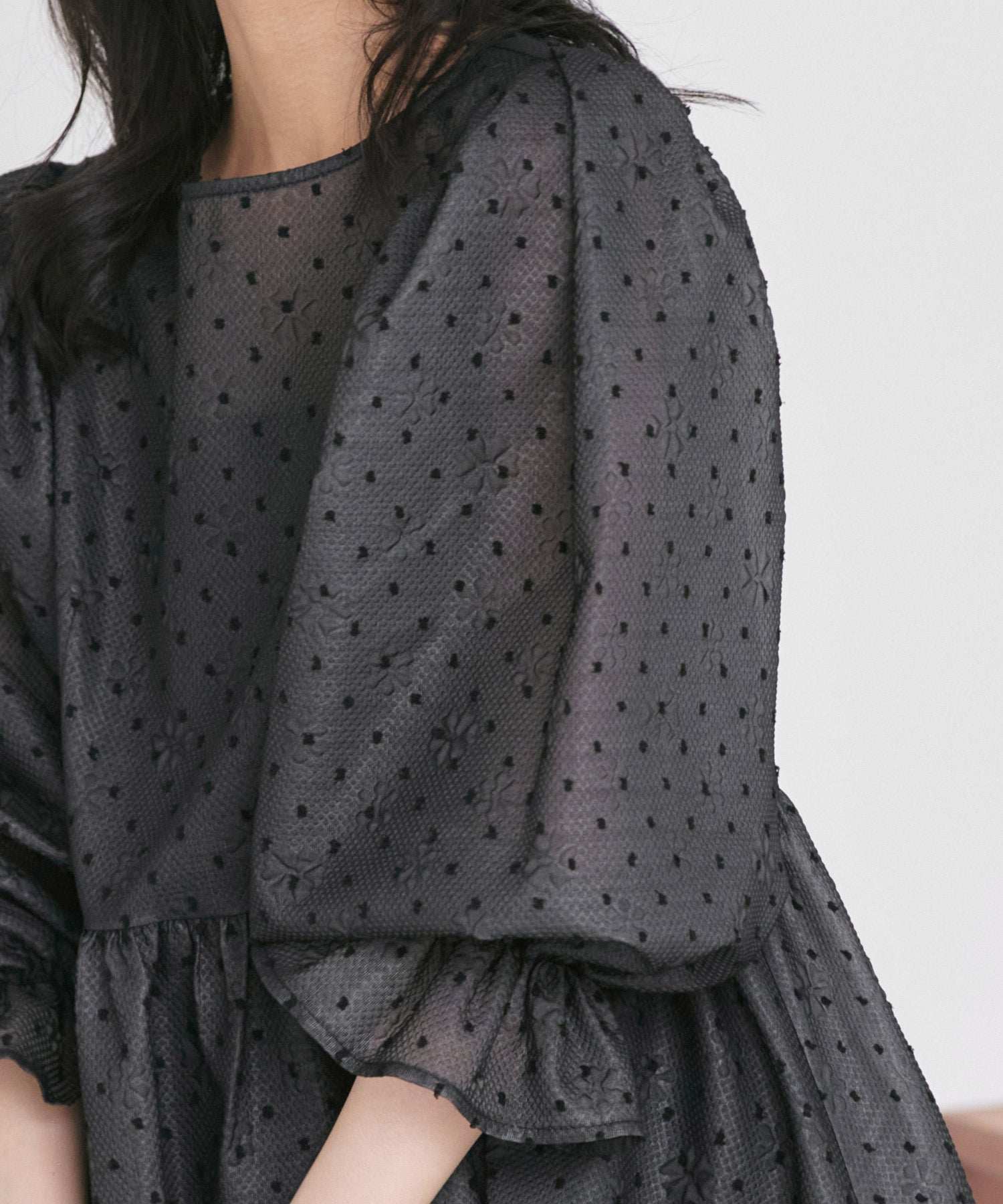 ルイルエブティック RUIRUE BOUTIQUE シアードットジャカードペプラムトップス＆パンツセットアップ （ブラック） ブラック