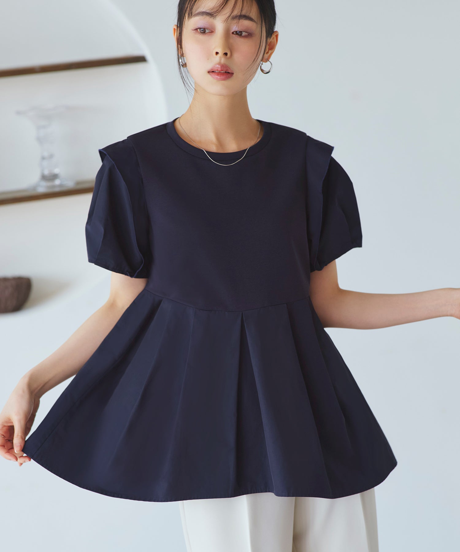 ルイルエブティック RUIRUE BOUTIQUE 【洗える】コンビネーション タックスリーブ ペプラムTシャツ （ネイビー） ネイビー