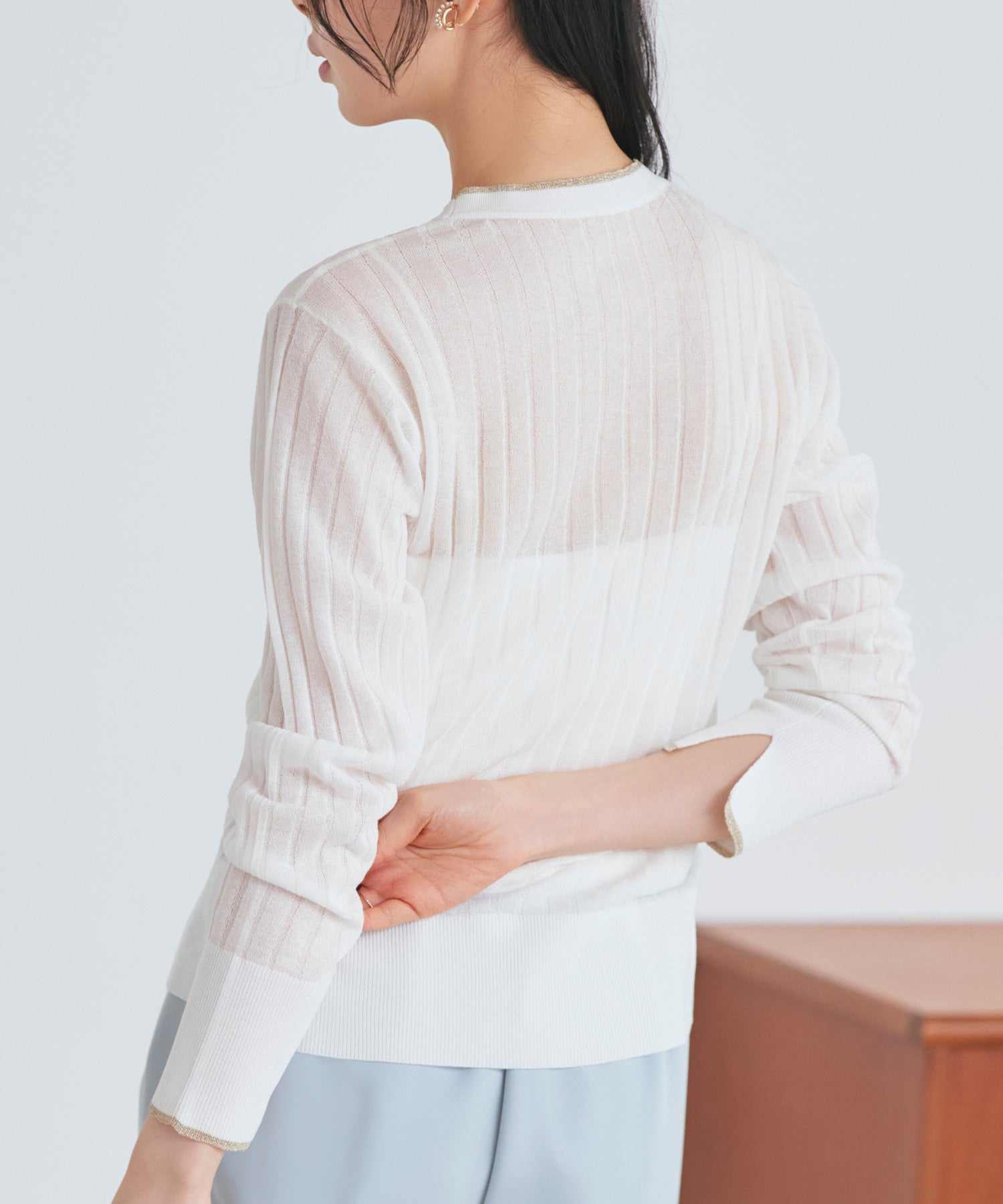 ルイルエブティック RUIRUE BOUTIQUE 洗える ストレッチ ｜ ラメ バイカラー シアー リブ カーデ ｜ レディース きれいめ 長袖 オフィスカジュアル 通勤服 サマーニット ニットトップス リブニット カーディガン （ホワイト） ホワイト