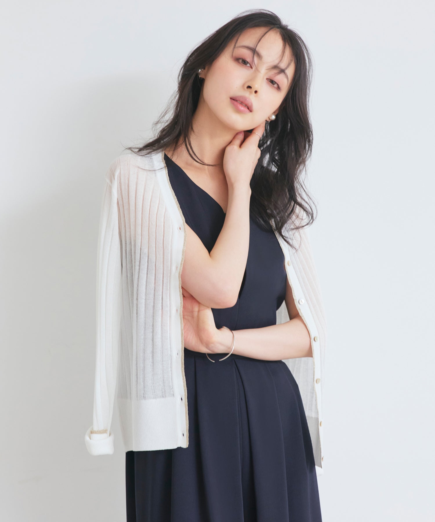 ルイルエブティック RUIRUE BOUTIQUE 洗える ストレッチ ｜ ラメ バイカラー シアー リブ カーデ ｜ レディース きれいめ 長袖 オフィスカジュアル 通勤服 サマーニット ニットトップス リブニット カーディガン （ホワイト） ホワイト