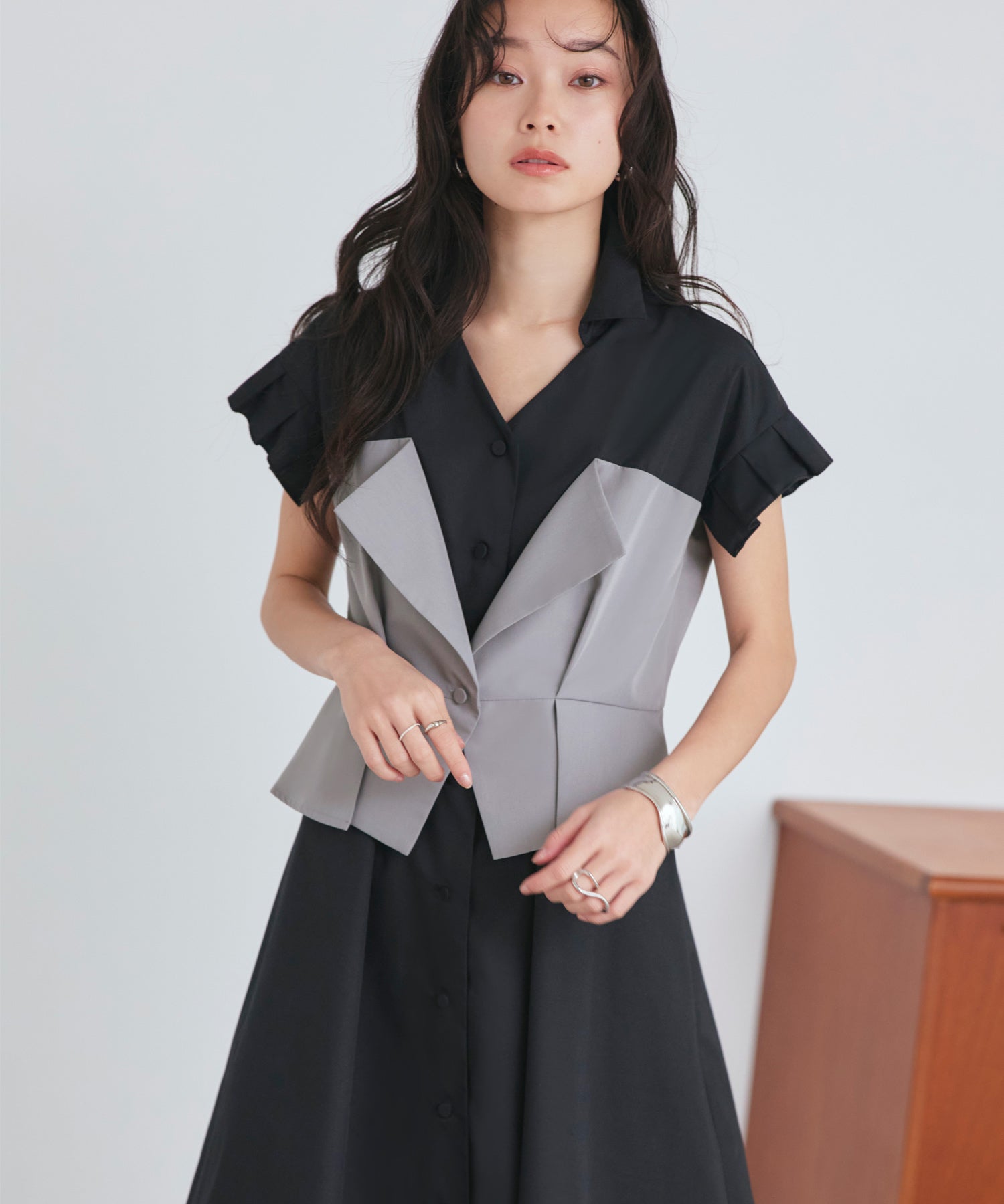 ルイルエブティック RUIRUE BOUTIQUE ビスチェ風バイカラーシャツワンピース （ブラック×グレー） ブラック×グレー