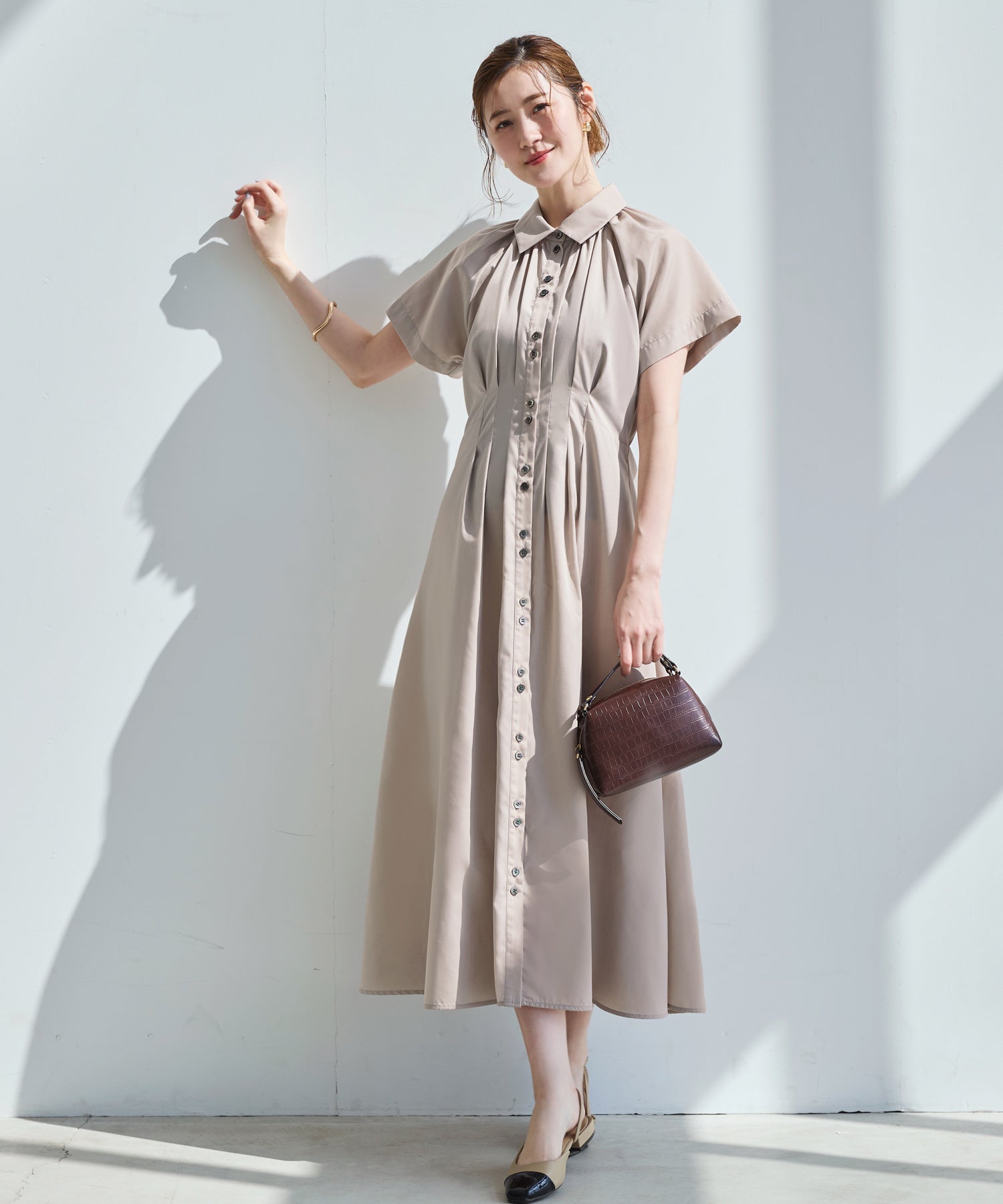 ルイルエブティック RUIRUE BOUTIQUE 洗える ｜ タック ＆ フレア ロング シャツワンピース ｜ レディース おしゃれ きれいめ オフィスカジュアル 通勤服 休日コーデ シャツワンピ ワンピース （グレージュ） グレージュ