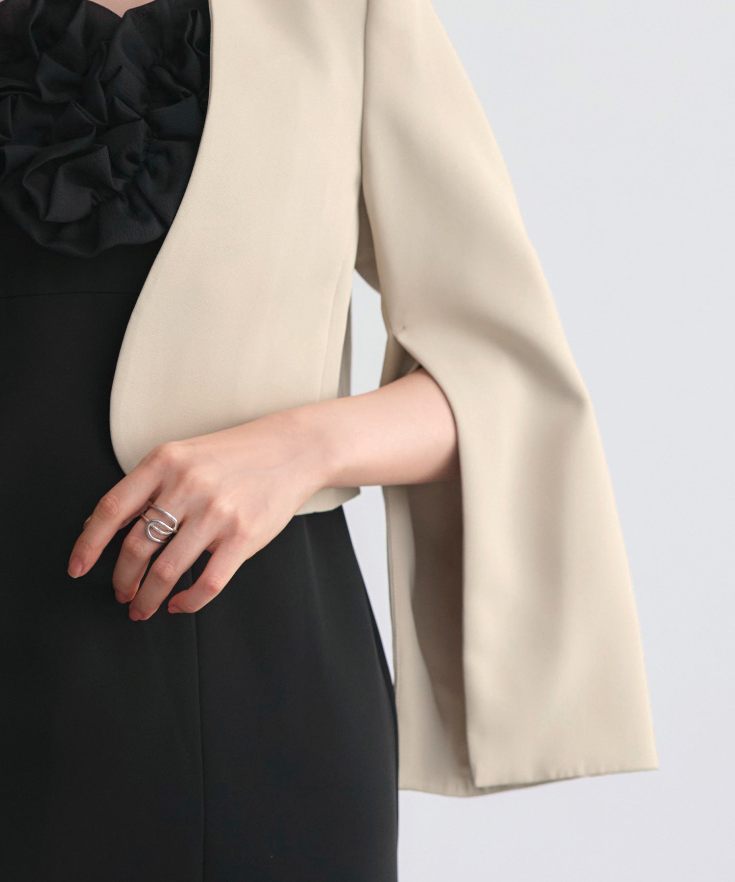 ルイルエブティック RUIRUE BOUTIQUE オケージョンドレス 結婚式 ストレッチ ｜ ボレロ ＆ フリル ワンピ セットアップ ｜ 二次会 披露宴 美脚 ワンピース オケージョン お呼ばれ パーティードレス （ブラック） ブラック