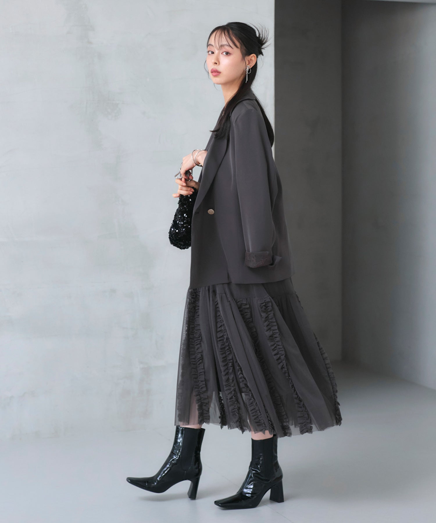 ルイルエブティック RUIRUE BOUTIQUE オケージョンドレス 結婚式 ストレッチ ｜ ジャケット ＆ チュール フリル ワンピース セット ｜ 二次会 披露宴 美脚 ワンピース オケージョン お呼ばれ パーティードレス （チャコール） チャコール