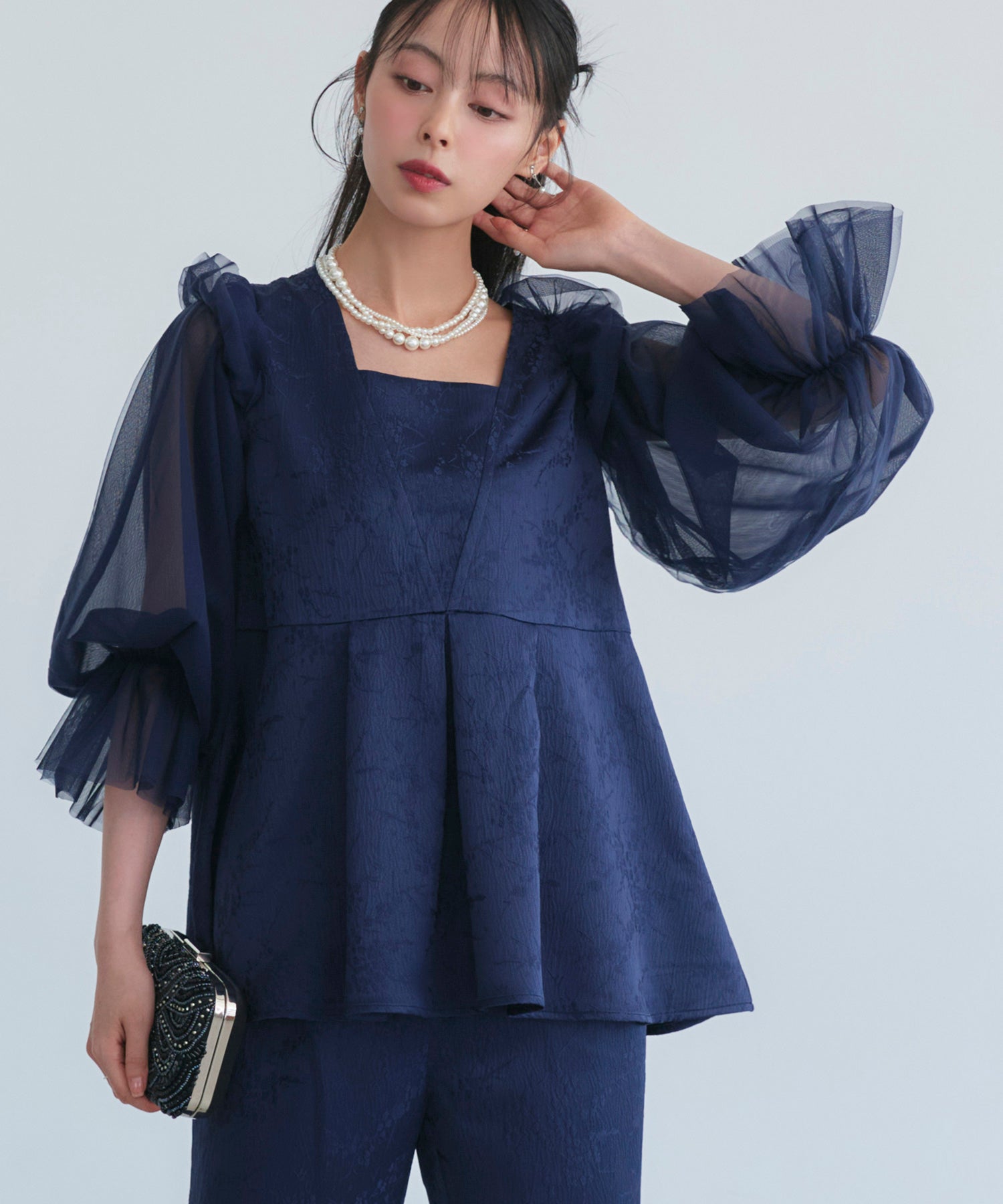 ルイルエブティック RUIRUE BOUTIQUE オケージョンドレス 結婚式 前後2WAY 洗える ｜ ジャカード タック フレアトップス ＆ テーパードパンツ ドレス ( チュールつけ袖 付き ) ｜ パンツドレス 美脚効果 （ネイビー） ネイビー