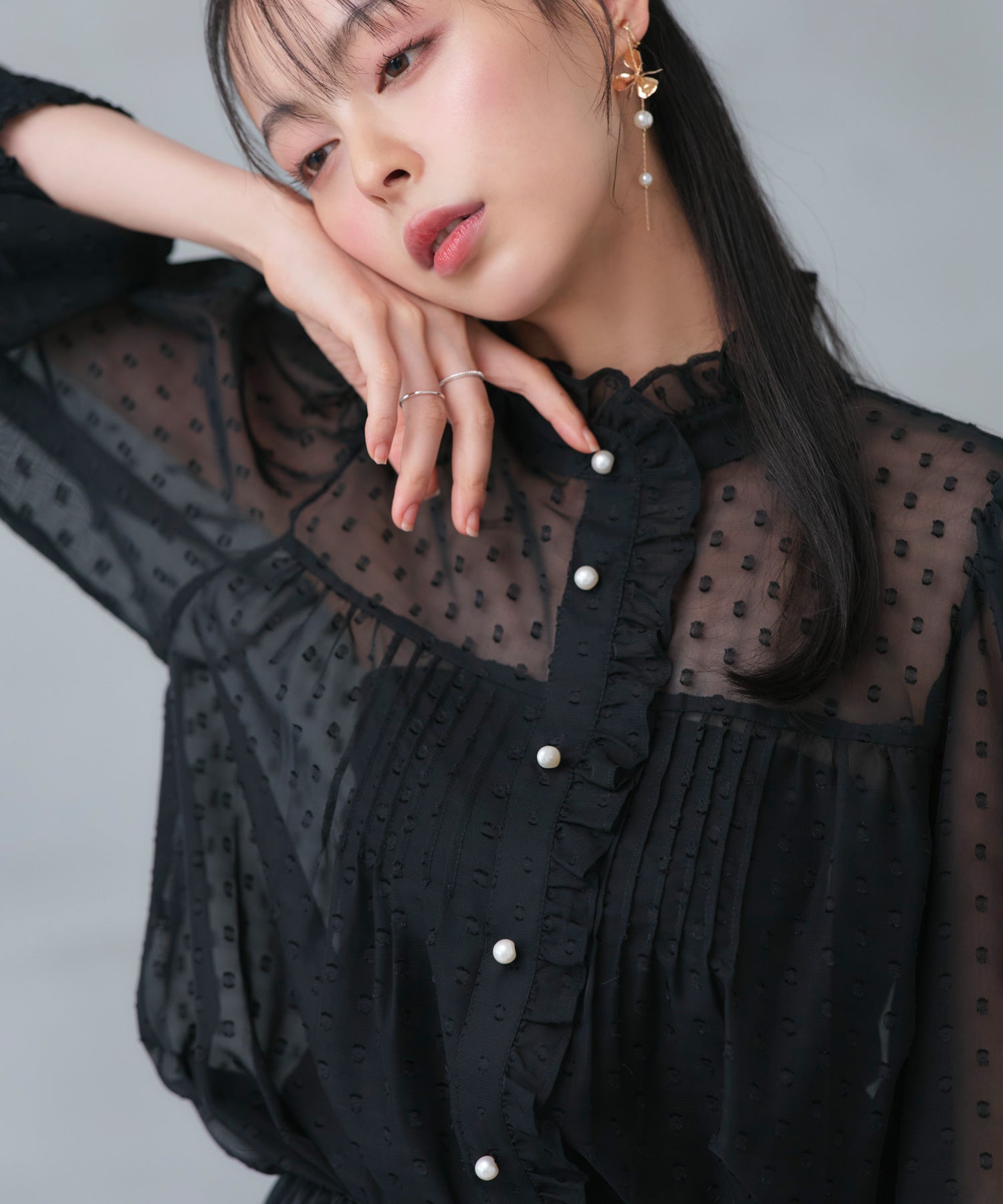 ルイルエブティック RUIRUE BOUTIQUE 洗える ｜ ドット シフォン ピンタック ブラウス ｜ レディース シアー トップス 体型カバー 長袖 透け感 オフィスカジュアル きれいめ 大人かわいい シャツ （ブラック） ブラック