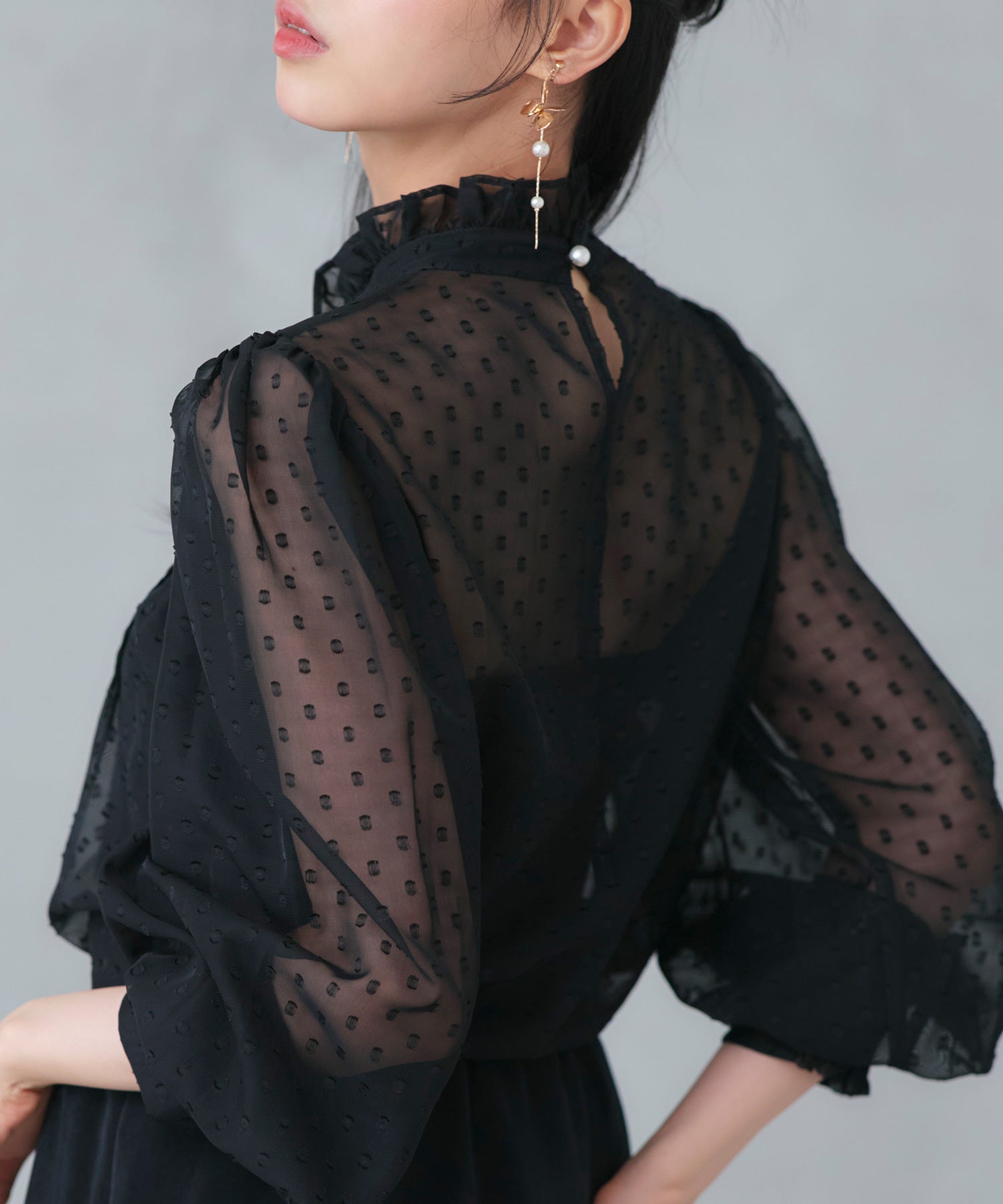 ルイルエブティック RUIRUE BOUTIQUE 洗える ｜ ドット シフォン ピンタック ブラウス ｜ レディース シアー トップス 体型カバー 長袖 透け感 オフィスカジュアル きれいめ 大人かわいい シャツ （ブラック） ブラック