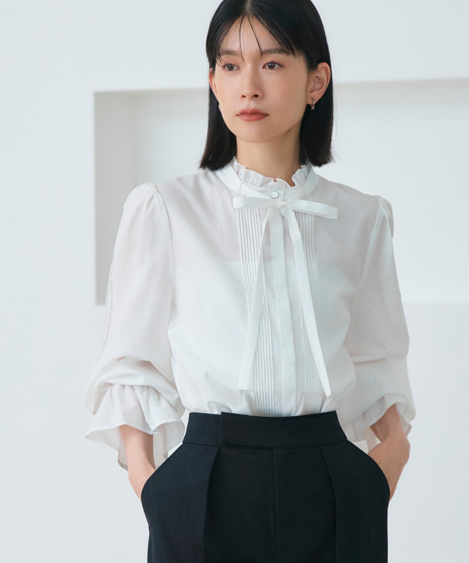 ルイルエブティック RUIRUE BOUTIQUE 洗える ストレッチ ｜ マイルド シアー ピンタック ブラウス ｜ レディース トップス 体型カバー 長袖 透け感 オフィスカジュアル きれいめ 大人かわいい シャツ （ホワイト） ホワイト