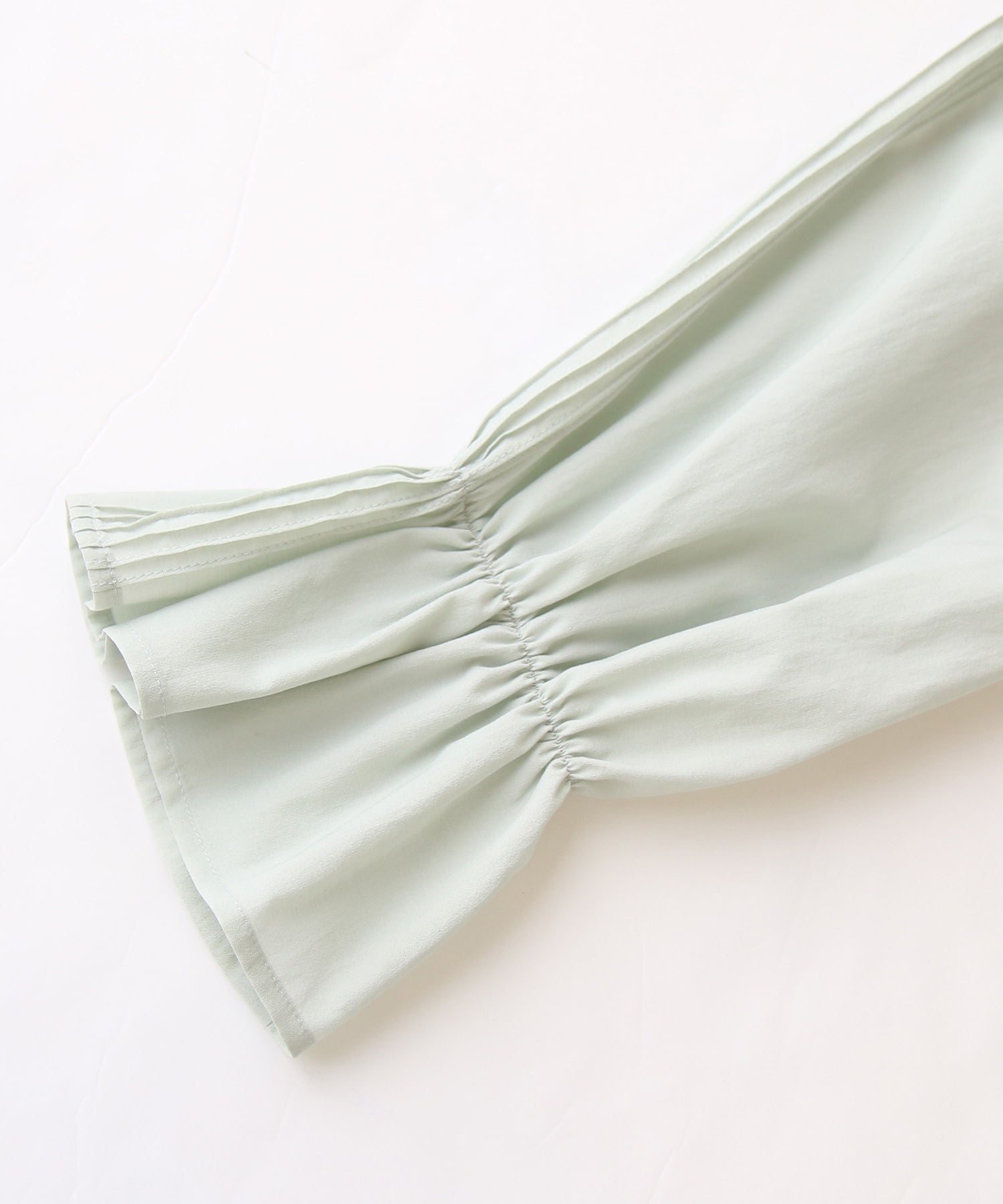 ルイルエブティック RUIRUE BOUTIQUE 洗える ストレッチ ｜ マイルド シアー ピンタック ブラウス ｜ レディース トップス 体型カバー 長袖 透け感 オフィスカジュアル きれいめ 大人かわいい シャツ （ホワイト） ホワイト