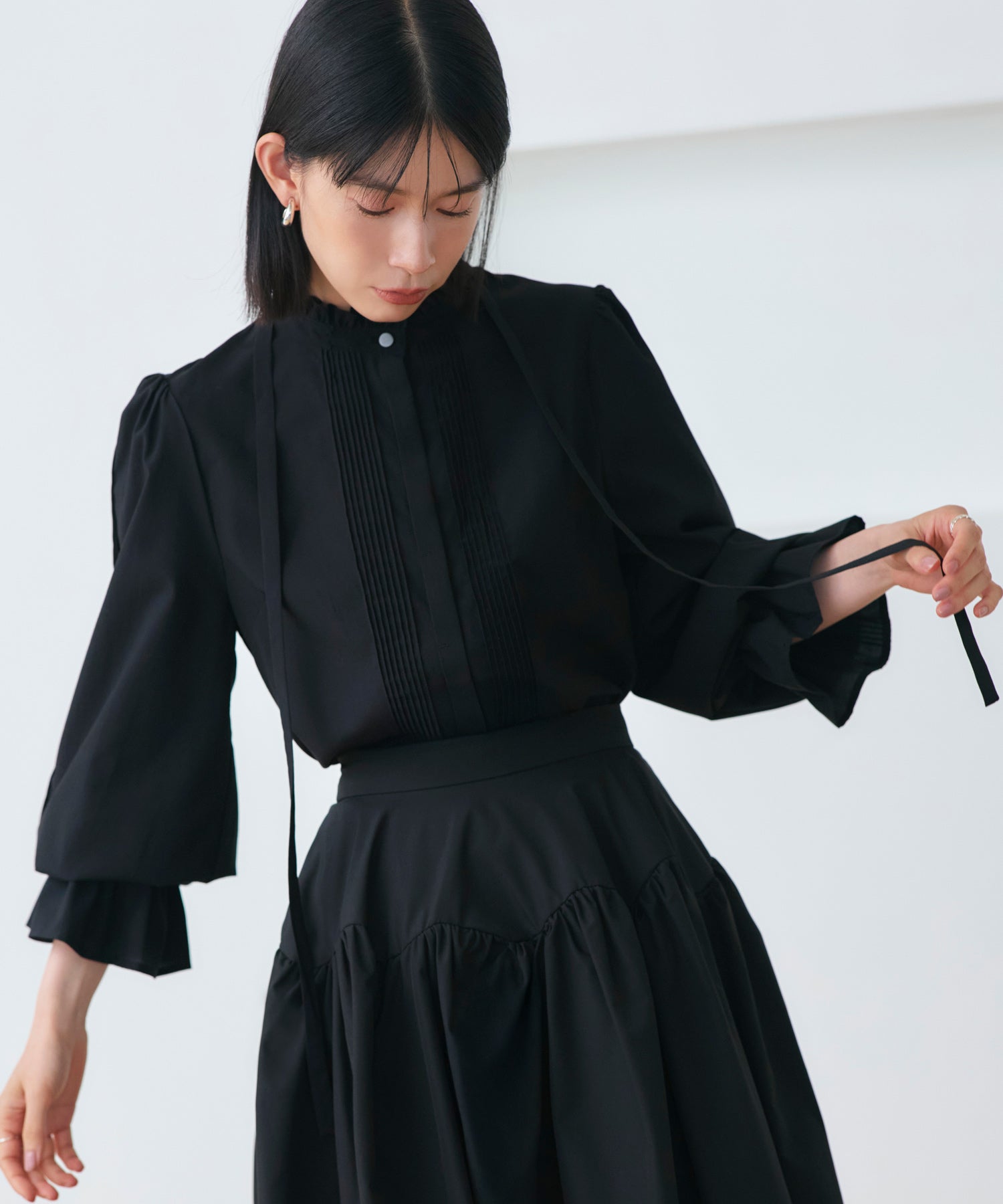 ルイルエブティック RUIRUE BOUTIQUE 洗える ストレッチ ｜ マイルド シアー ピンタック ブラウス ｜ レディース トップス 体型カバー 長袖 透け感 オフィスカジュアル きれいめ 大人かわいい シャツ （ブラック） ブラック