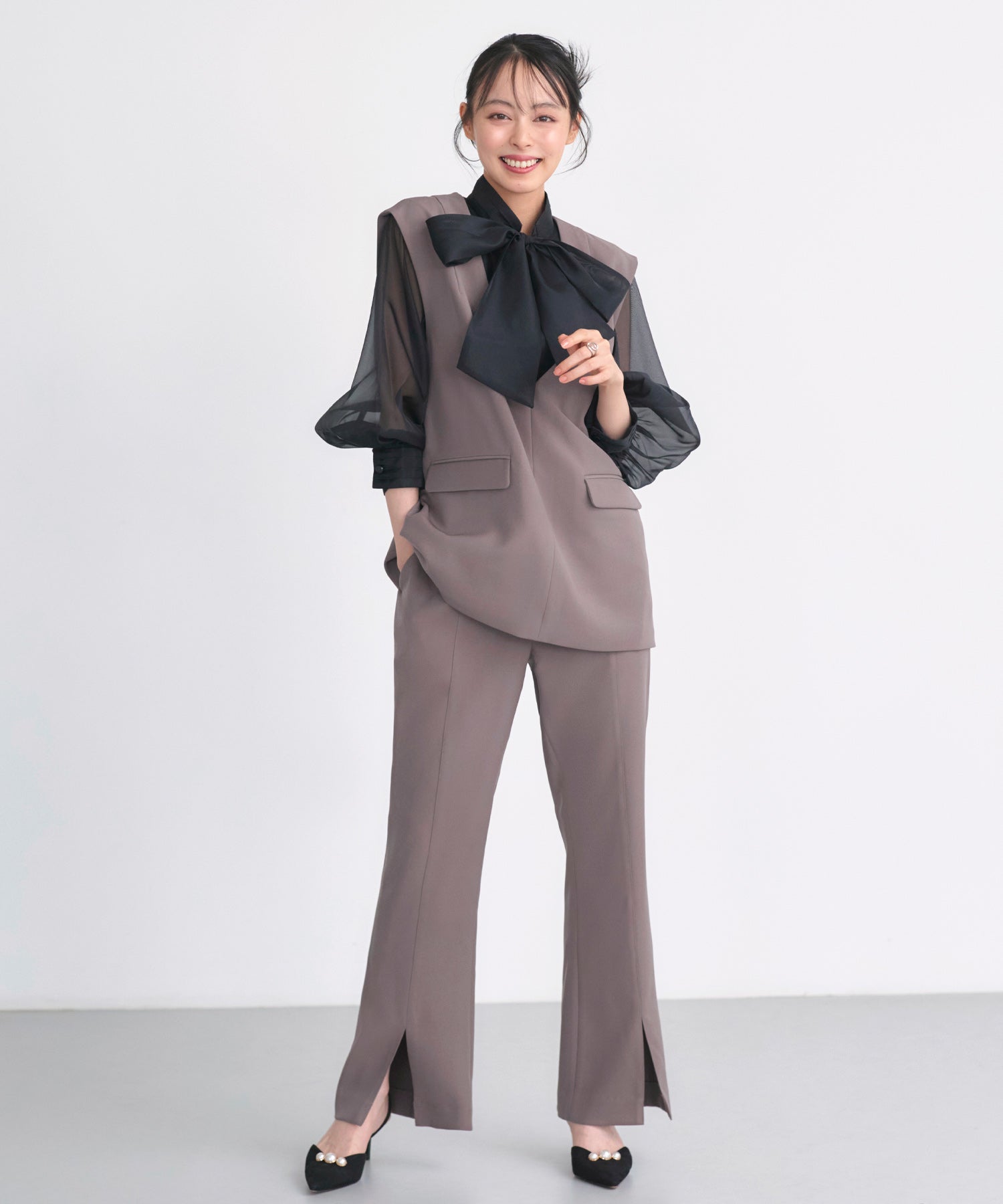 ルイルエブティック RUIRUE BOUTIQUE オケージョンドレス 結婚式 ｜ ベスト ＆ ビスチェ ＆ スリットパンツ 3ピース セット ｜ パンツドレス パンツスーツ 美脚効果 二次会 披露宴 お呼ばれ パーティードレス （モカ） モカ