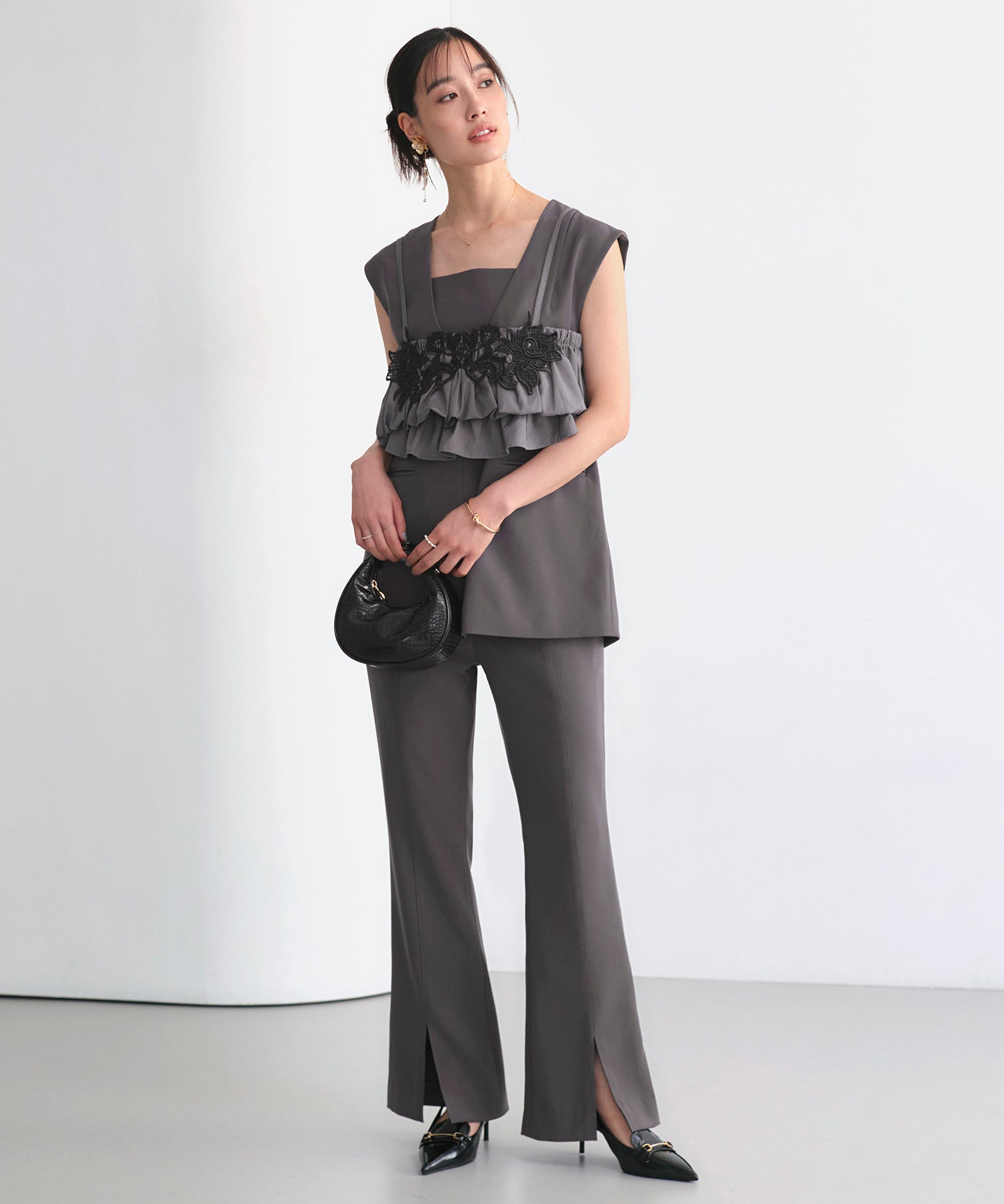 ルイルエブティック RUIRUE BOUTIQUE オケージョンドレス 結婚式 ｜ ベスト ＆ ビスチェ ＆ スリットパンツ 3ピース セット ｜ パンツドレス パンツスーツ 美脚効果 二次会 披露宴 お呼ばれ パーティードレス （チャコール） チャコール