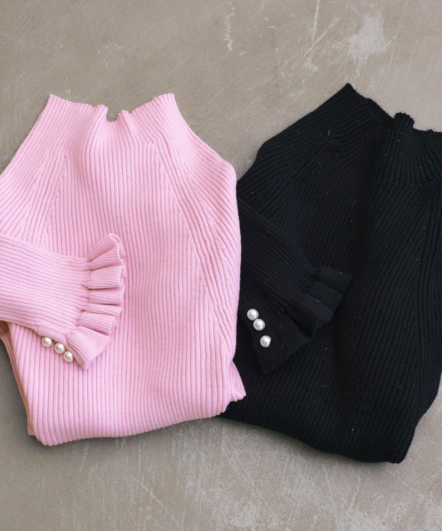 ルイルエブティック RUIRUE BOUTIQUE 洗える ストレッチ ｜ 袖口 ニット フリル ＆ パール RIB ニット ｜ 長袖 リブニット セーター ニットトップス （オフホワイト） オフホワイト