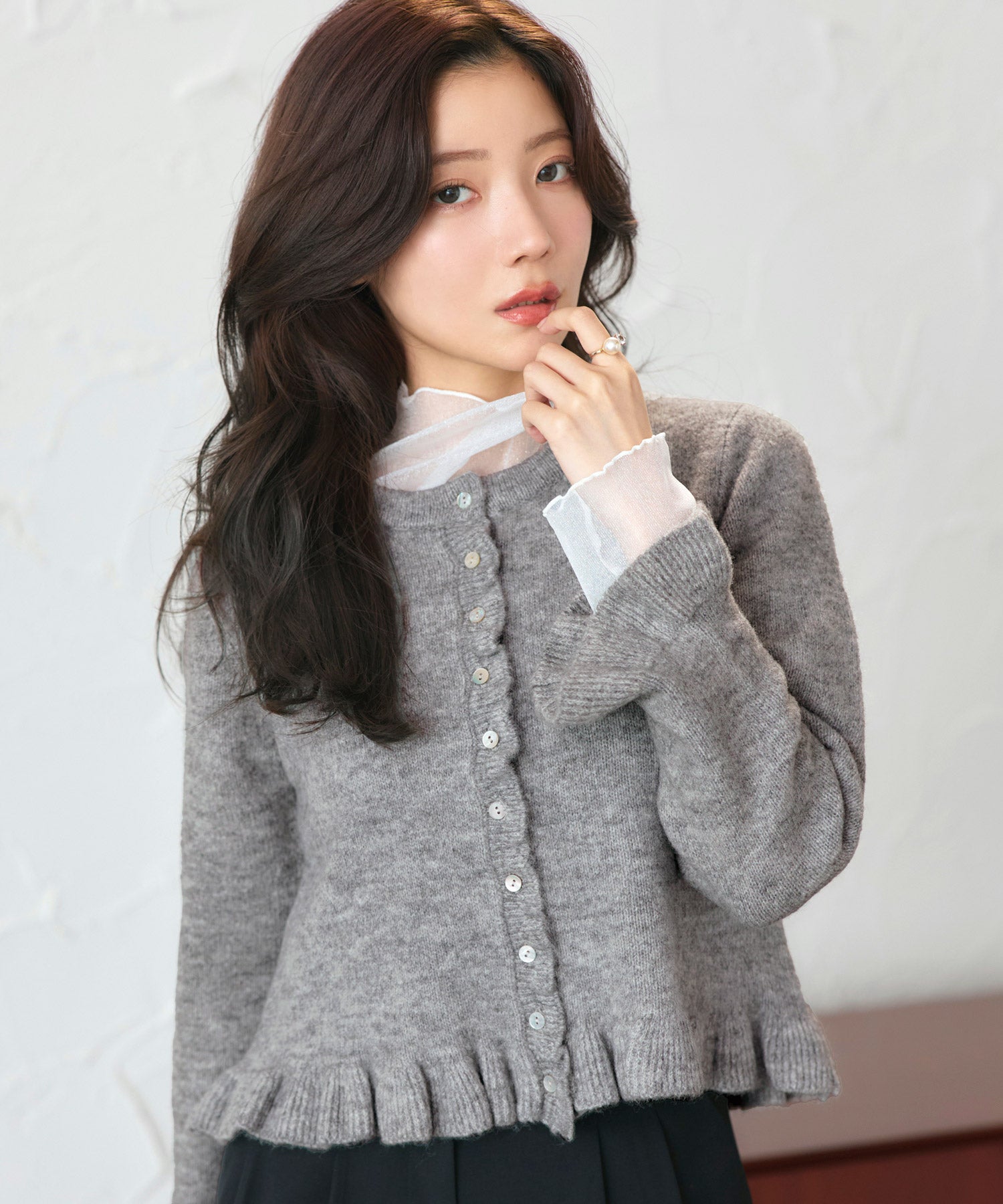 ルイルエブティック RUIRUE BOUTIQUE 洗える ストレッチ ｜ フリル クルーネック カーデ ｜ レディース ニットトップス オフィスカジュアル カーディガン トップス 長袖 セーター  （杢グレー） 杢グレー