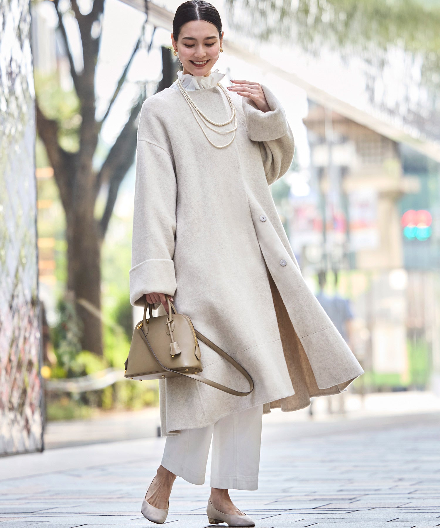 ルイルエブティック RUIRUE BOUTIQUE ウールリバー ハンドステッチ コート ｜ アウター / ウールコート / ウール100％コート / ノーカラーコート / リバーコート / ウールリバーコート （エクリュ） エクリュ