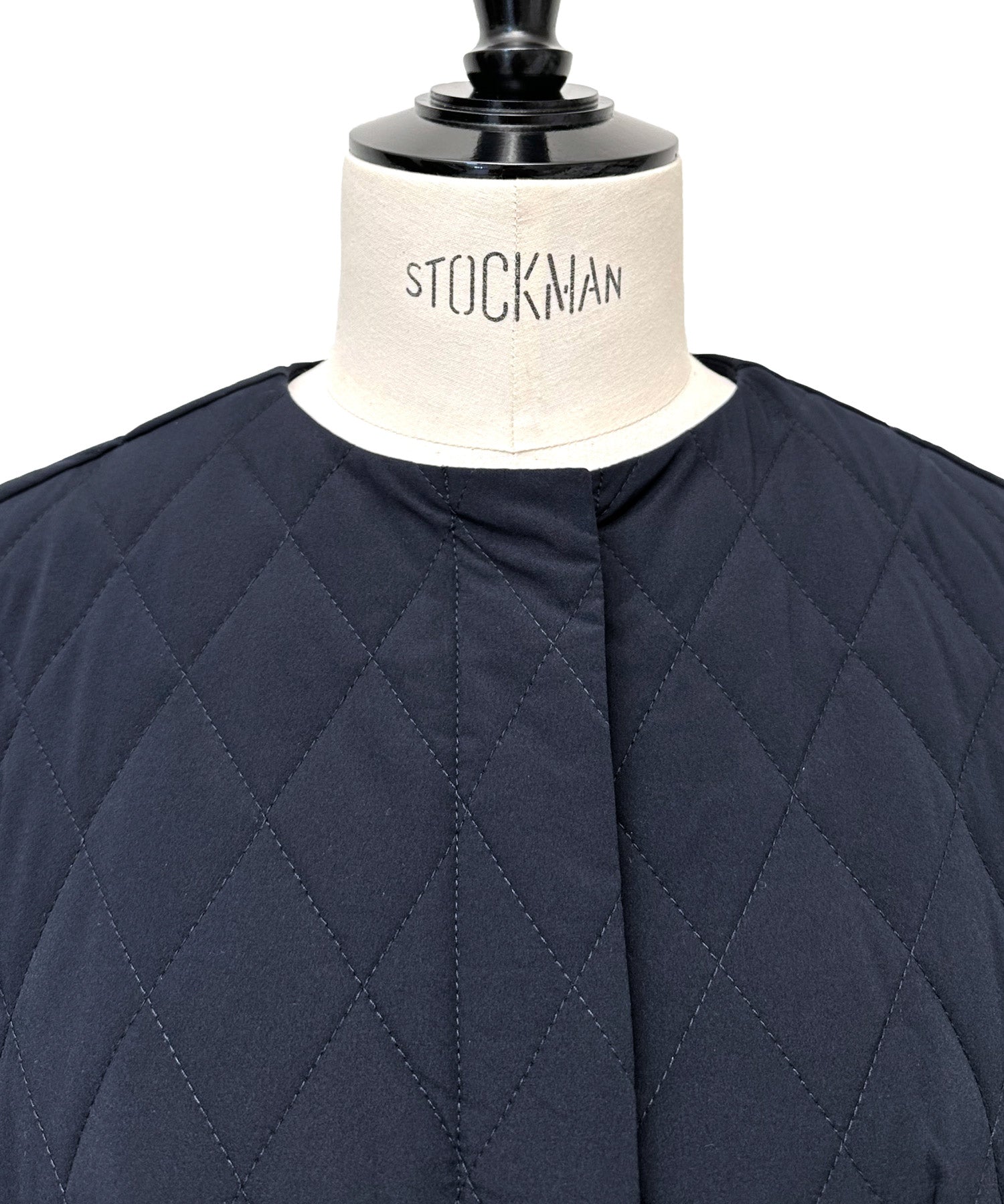 ルイルエブティック RUIRUE BOUTIQUE 襟付き フレア 中綿 キルティングコート ｜ アウター / コート / ロングコート / ノーカラーコート / エコダウン / ビッグカラーコート （ネイビー） ネイビー