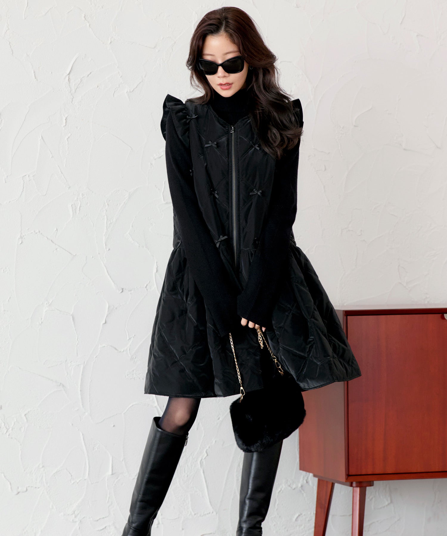 ルイルエブティック RUIRUE BOUTIQUE グロスタフタ×サーモ・アリーナ ｜ 洗える ｜ キルティング ジレ ワンピース ( パール / リボン ) ｜ アウター / コート / ジレ / キルティングコート （リボン/ブラック） リボン/ブラック