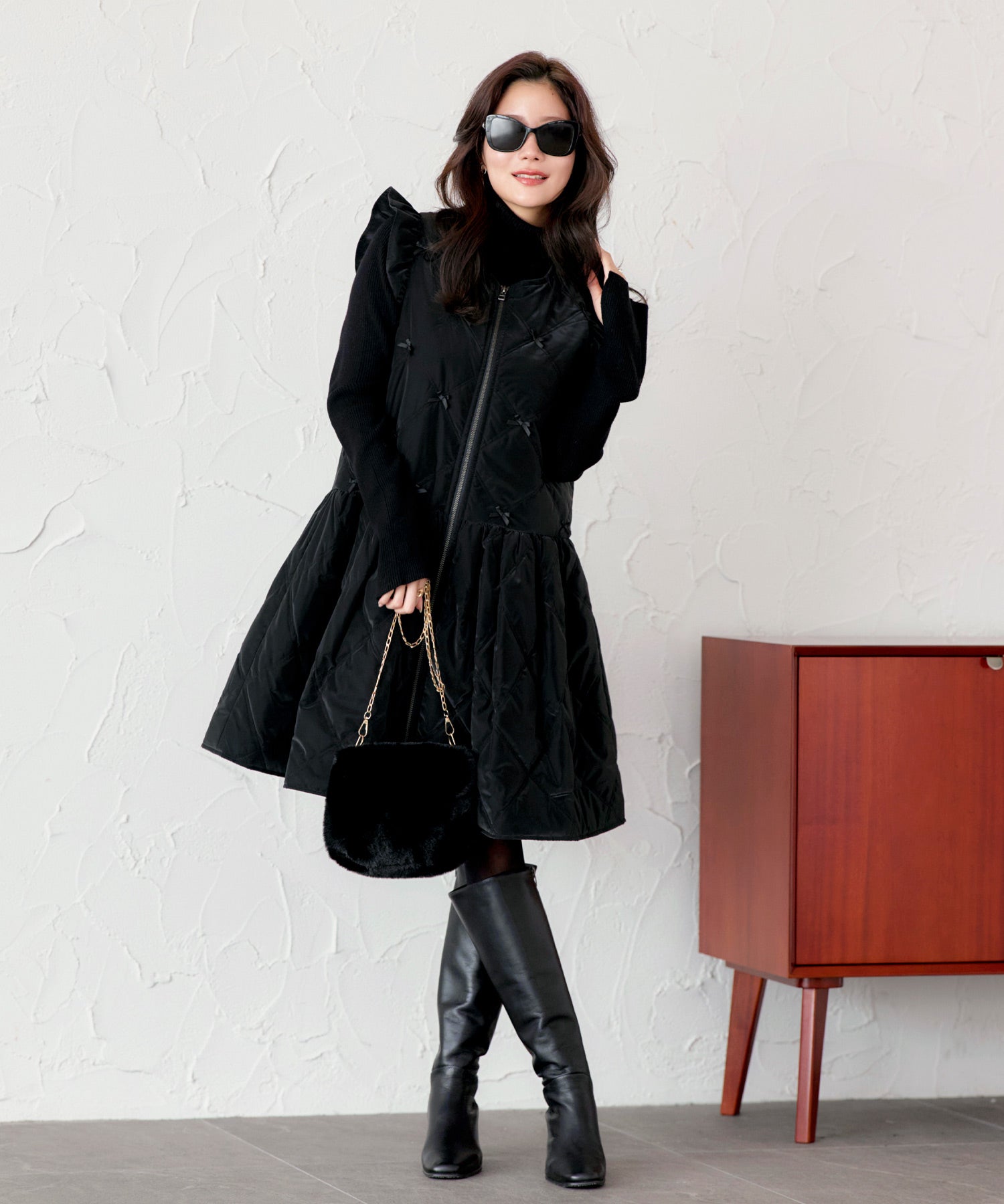 ルイルエブティック RUIRUE BOUTIQUE グロスタフタ×サーモ・アリーナ ｜ 洗える ｜ キルティング ジレ ワンピース ( パール / リボン ) ｜ アウター / コート / ジレ / キルティングコート （リボン/ブラック） リボン/ブラック