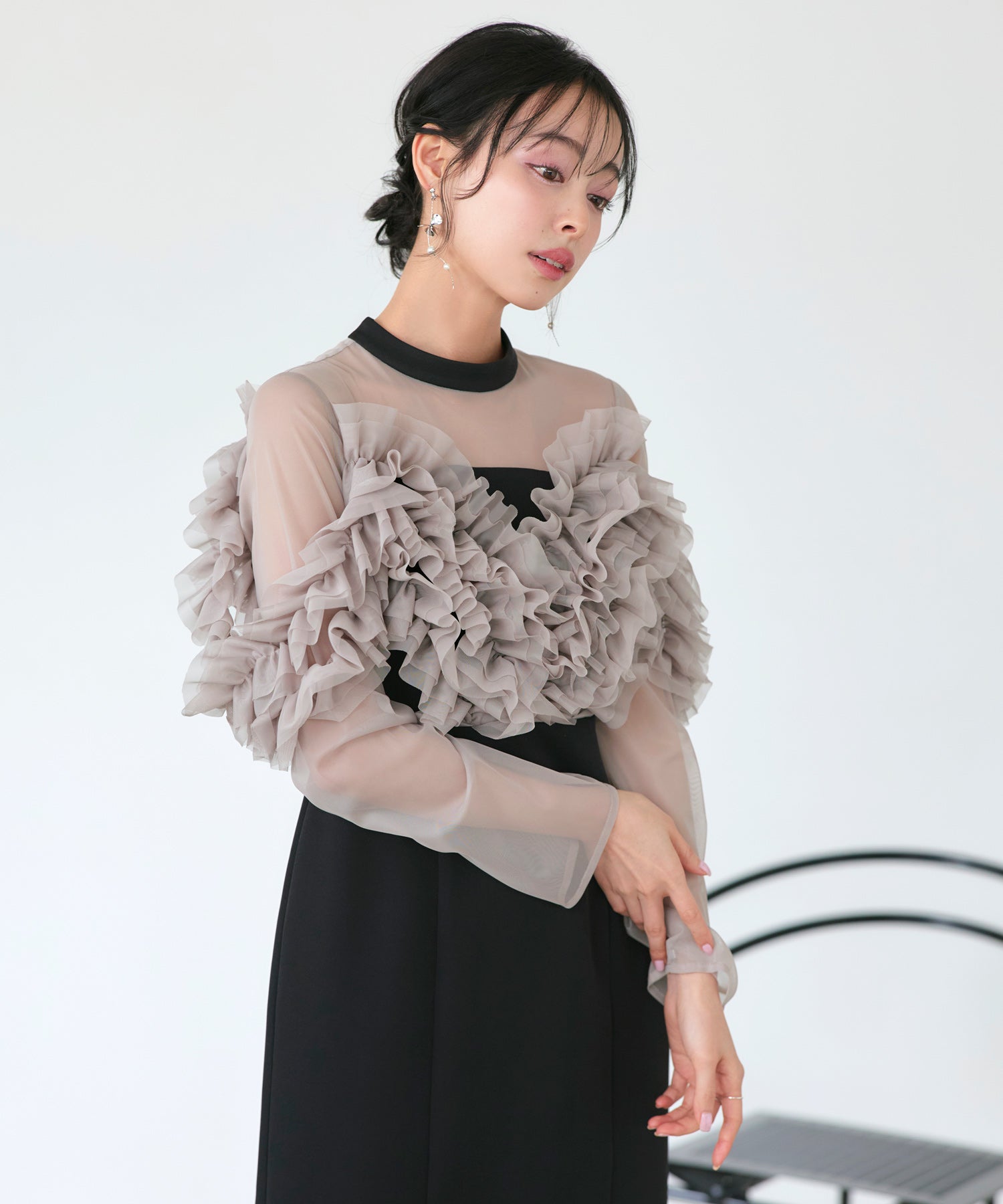 ルイルエブティック RUIRUE BOUTIQUE オケージョン 結婚式ドレス ｜ チュール フリル タイト ワンピース ドレス （ブラック×ベージュ）｜ パーティードレス・オケージョンドレス・お呼ばれドレス・セレモニードレス・タイトスカート ブラック×ベージュ