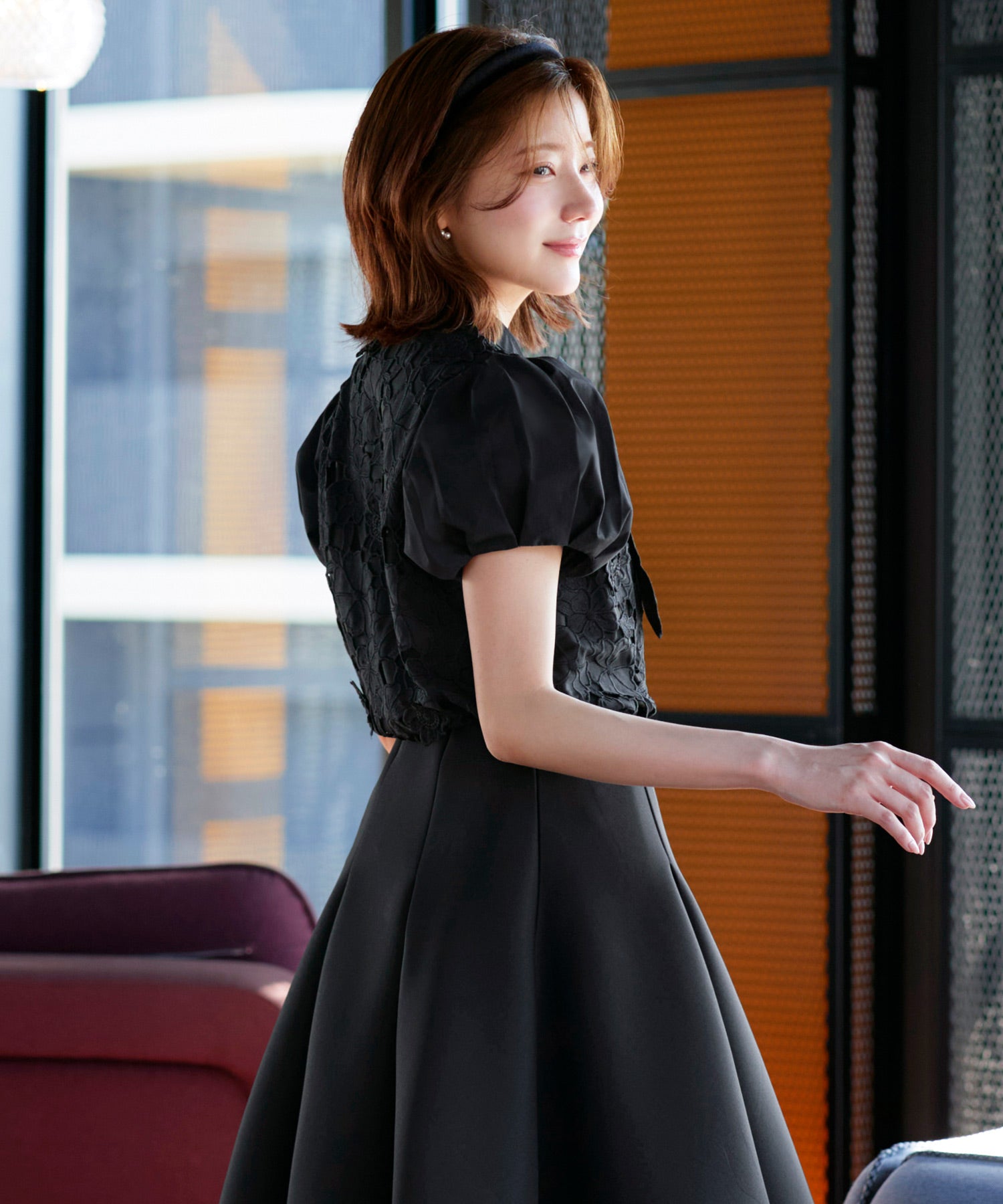 ルイルエブティック RUIRUE BOUTIQUE 2WAY リボン フラワーモチーフ レースブラウス ｜ トップス・ブラウス・シャツ・半袖ブラウス・花柄ブラウス・きれいめブラウス・白ブラウス・オフィスカジュアルブラウス （ブラック） ブラック
