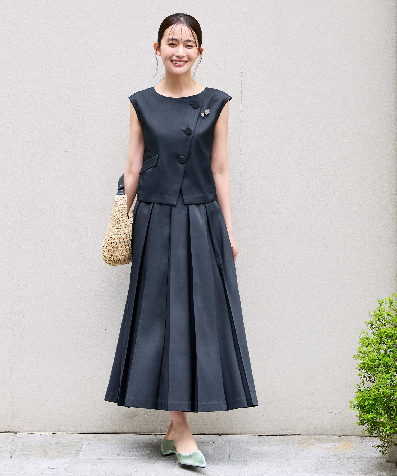 ルイルエブティック RUIRUE BOUTIQUE 洗える ストレッチ ｜ アシンメトリー ジレ ＆ ボックス プリーツスカート セットアップ ｜ 夏ワンピース・夏セットアップ・スカートセットアップ・ロングスカート （ネイビー） ネイビー