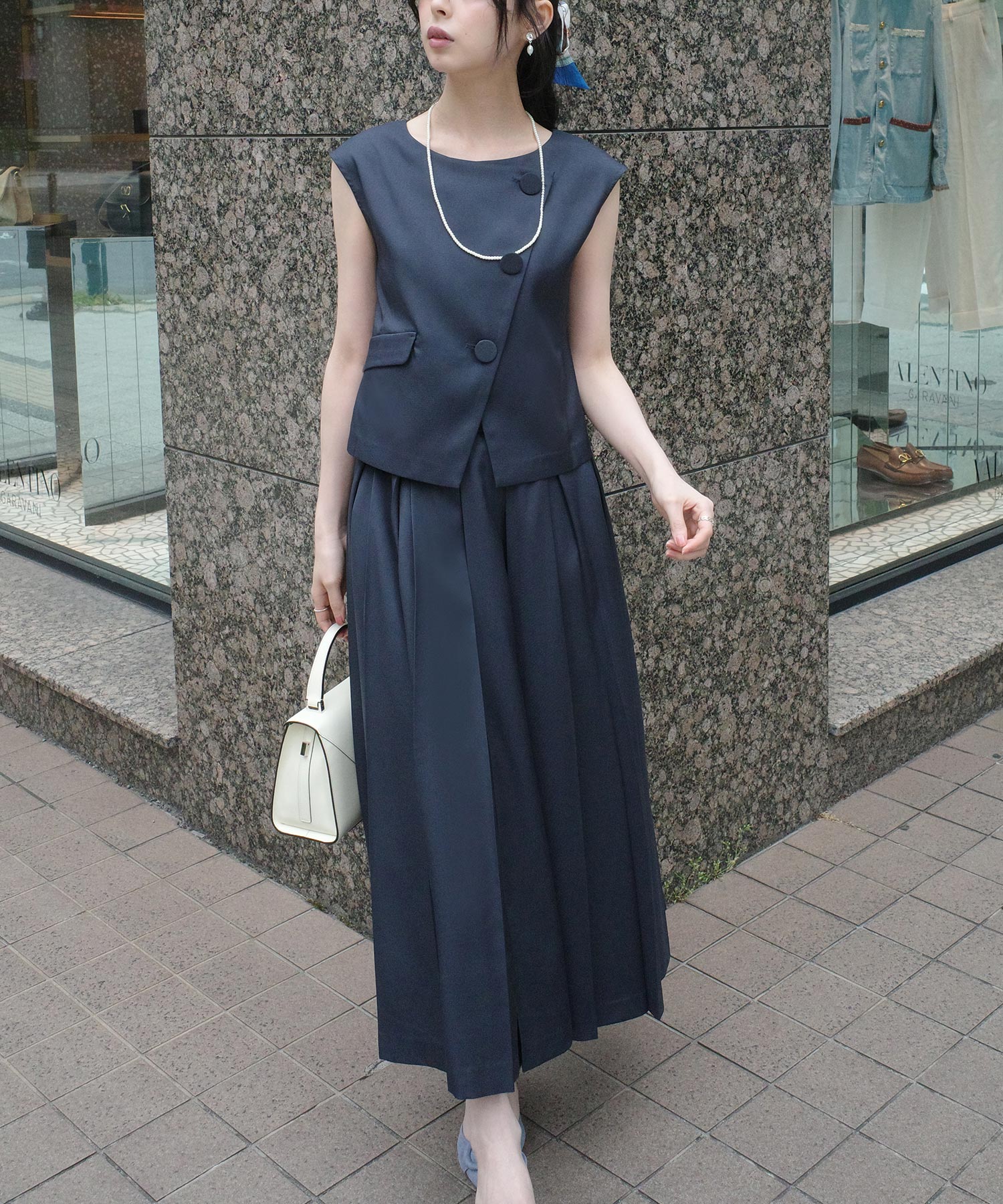 ルイルエブティック RUIRUE BOUTIQUE 洗える ストレッチ ｜ アシンメトリー ジレ ＆ ボックス プリーツスカート セットアップ ｜ 夏ワンピース・夏セットアップ・スカートセットアップ・ロングスカート （ネイビー） ネイビー
