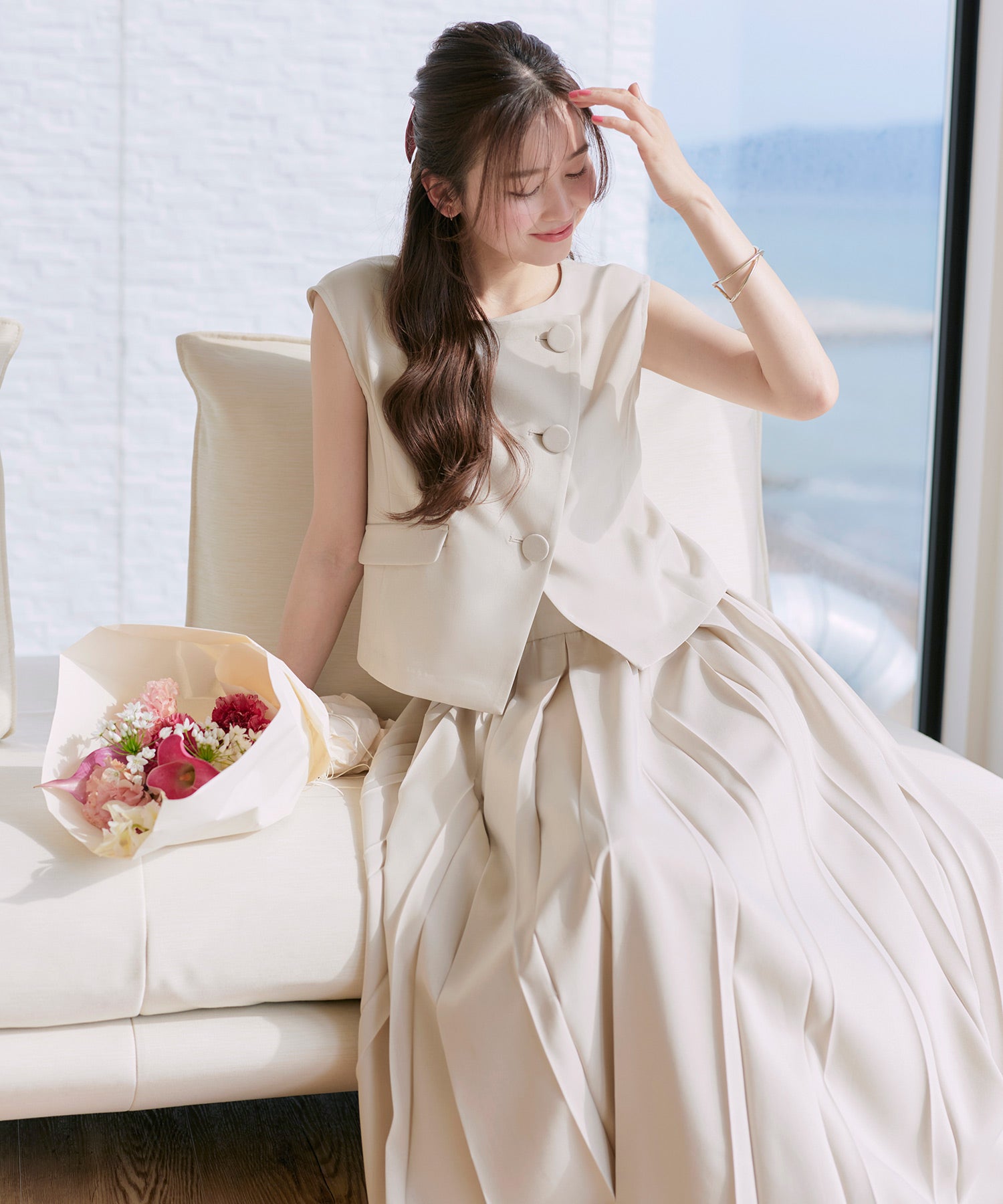 ルイルエブティック RUIRUE BOUTIQUE 洗える ストレッチ ｜ アシンメトリー ジレ ＆ ボックス プリーツスカート セットアップ ｜ 夏ワンピース・夏セットアップ・スカートセットアップ・ロングスカート （ライトベージュ） ライトベージュ
