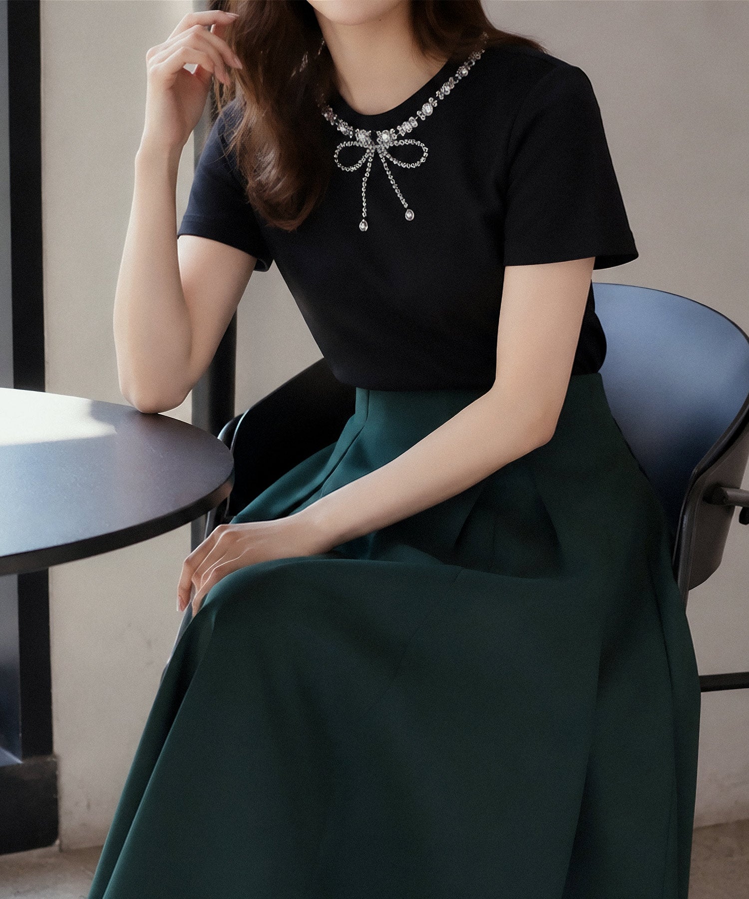 ルイルエブティック RUIRUE BOUTIQUE 洗える ストレッチ ｜ ドレスTシャツ ( ビジュー リボン ) ｜ トップス・Tシャツ・カットソー・半袖Tシャツ・きれいめTシャツ・白Tシャツ） （ブラック） ブラック
