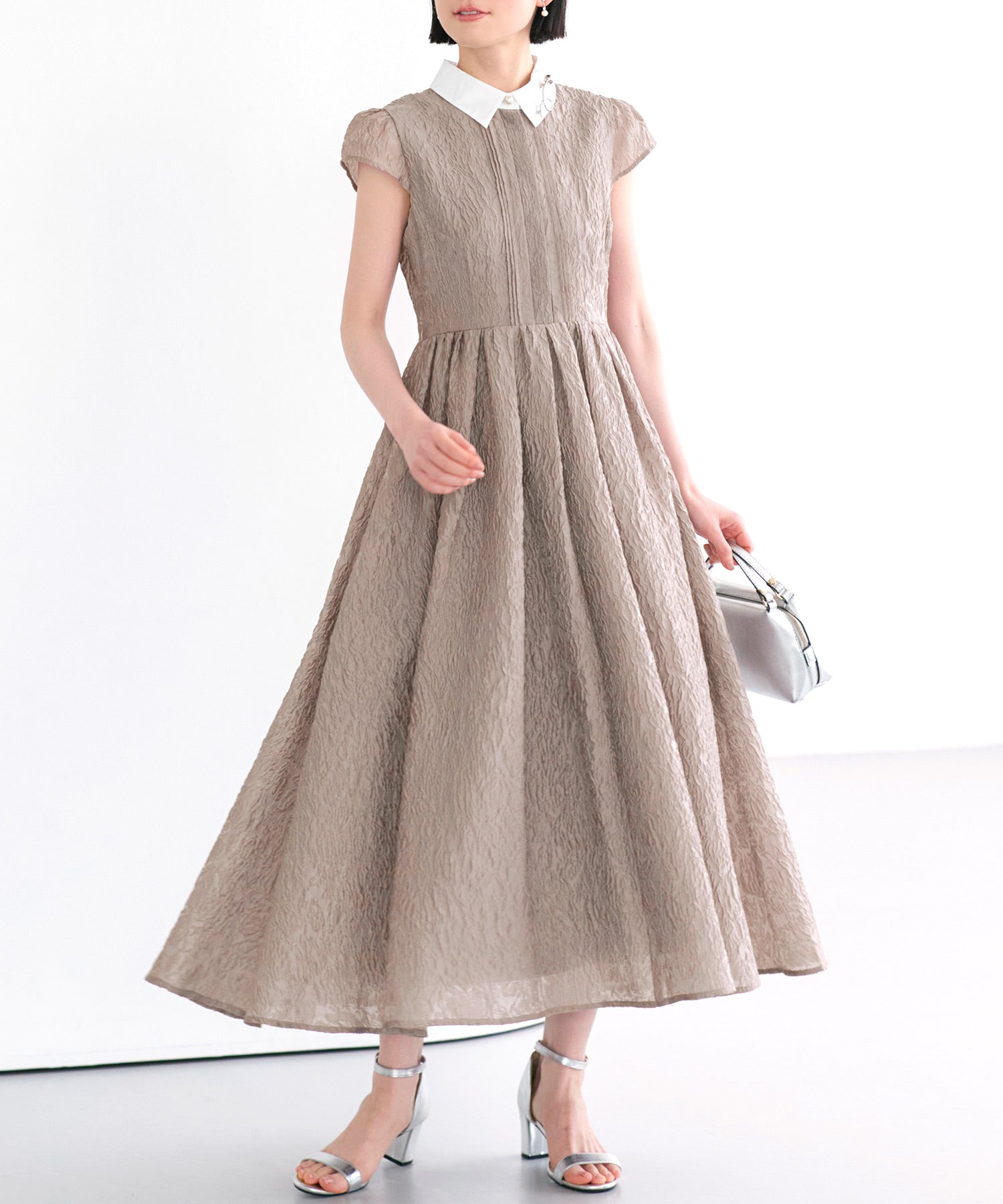 ルイルエブティック RUIRUE BOUTIQUE 洗える ｜ シアー ジャカード フレアワンピース ｜ ワンピース・襟付きワンピース・夏ワンピース・ロングワンピース・リゾートワンピース・デザインワンピース （グレージュ） グレージュ