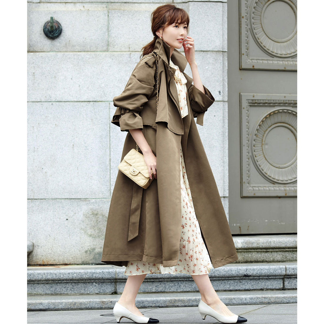ルイルエブティック RUIRUE BOUTIQUE 2way 撥水 ｜ クールスタイル２wayトレンチコート ｜ レディース アウター 羽織 体型カバー 保温 暖かい 軽量 アシンメトリー ステンカラー ケープ ドルマンスリーブ ベルト （ブラウンカーキ/KH） カーキ