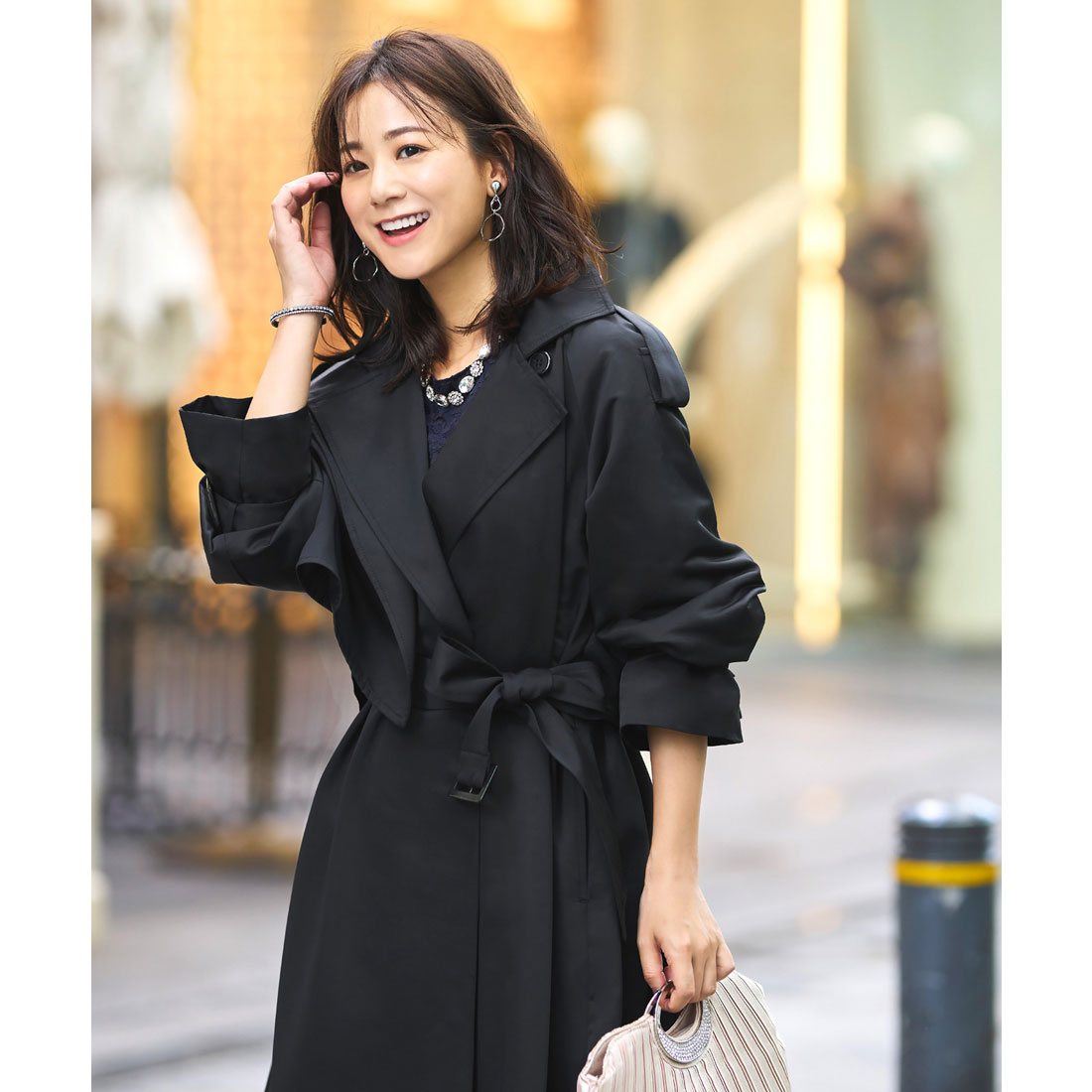ルイルエブティック RUIRUE BOUTIQUE 2way 撥水 ｜ クールスタイル２wayトレンチコート ｜ レディース アウター 羽織 体型カバー 保温 暖かい 軽量 アシンメトリー ステンカラー ケープ ドルマンスリーブ ベルト （ブラック） ブラック