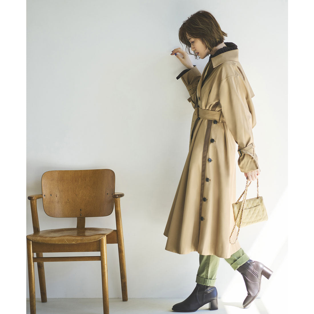 ルイルエブティック RUIRUE BOUTIQUE サイドラインロングトレンチコート ｜ レディース アウター ボリュームスリーブ 羽織 フード 体型カバー 保温 暖かい 軽量 ライトアウター （ベージュ） ベージュ