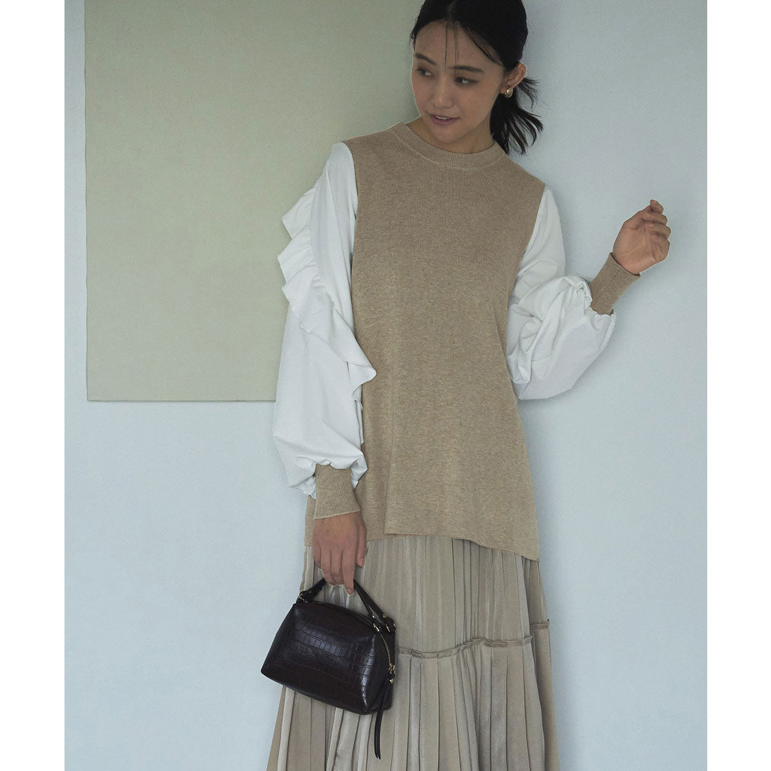 ルイルエブティック RUIRUE BOUTIQUE フリルスリーブプルオーバーニット
