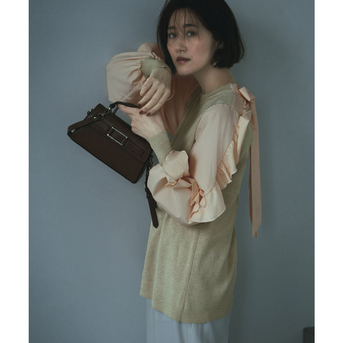 ルイルエブティック RUIRUE BOUTIQUE フリルスリーブプルオーバーニット,ベージュ×ベージュ