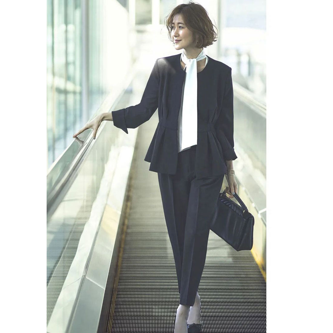 ルイルエブティック RUIRUE BOUTIQUE 【洗える】【3点セット】ノーカラーウエストタックペプラムパンツスーツ 消臭・抗菌 手洗い ウォッシャブル 卒園式 卒業式 入園式 入学式 七五三 スタイリッシュ セットアップ （ブラック） ブラック
