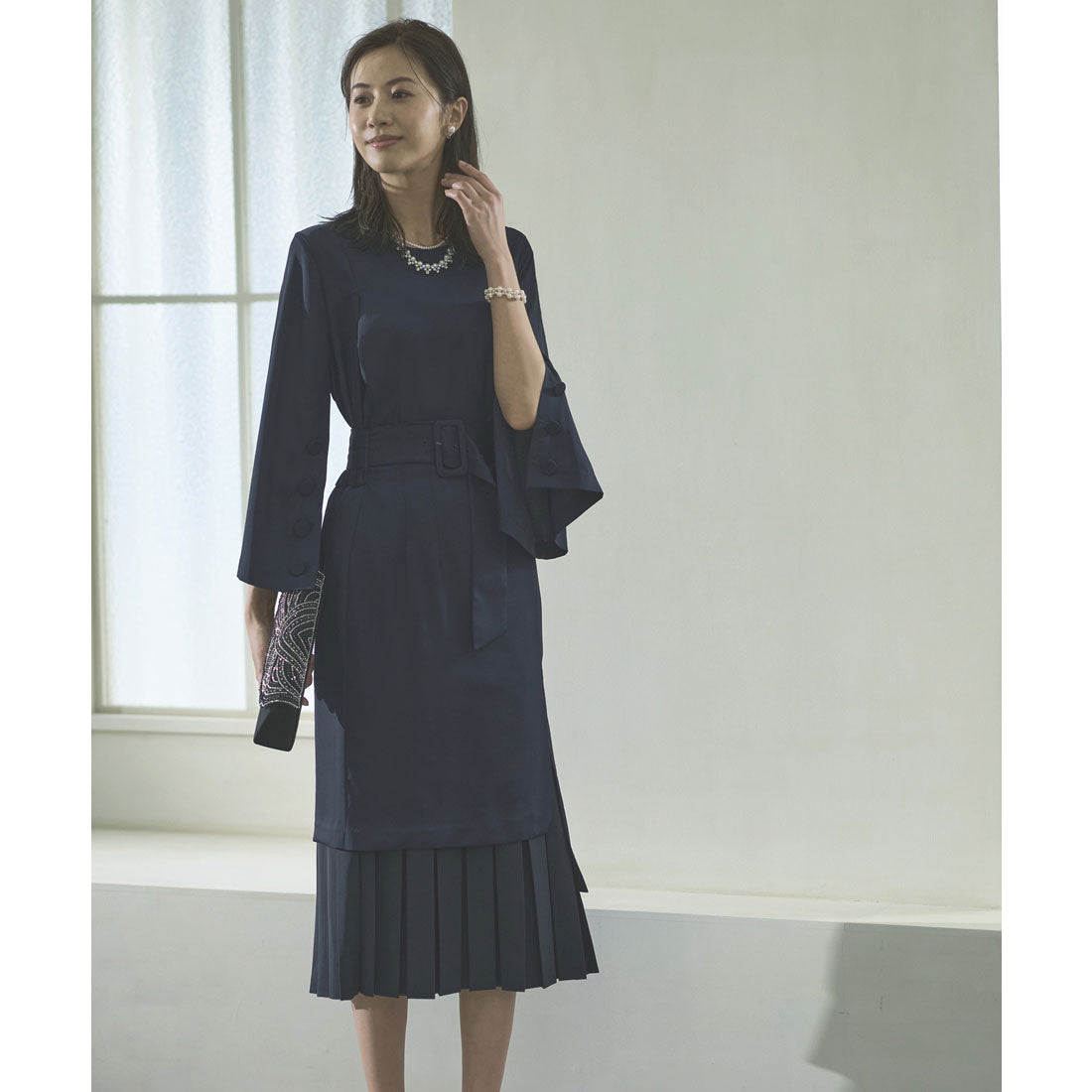 ルイルエブティック RUIRUE BOUTIQUE ベルスリーブトップス&プリーツヘムタイトスカートセットアップ,ネイビー