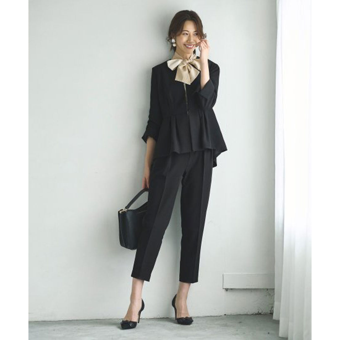 ルイルエブティック RUIRUE BOUTIQUE 【洗える】【3点セット】ノーカラーウエストタックペプラムパンツスーツ 消臭・抗菌 手洗い ウォッシャブル 卒園式 卒業式 入園式 入学式 七五三 スタイリッシュ セットアップ （ブラック×ベージュ） ブラック×ベージュ